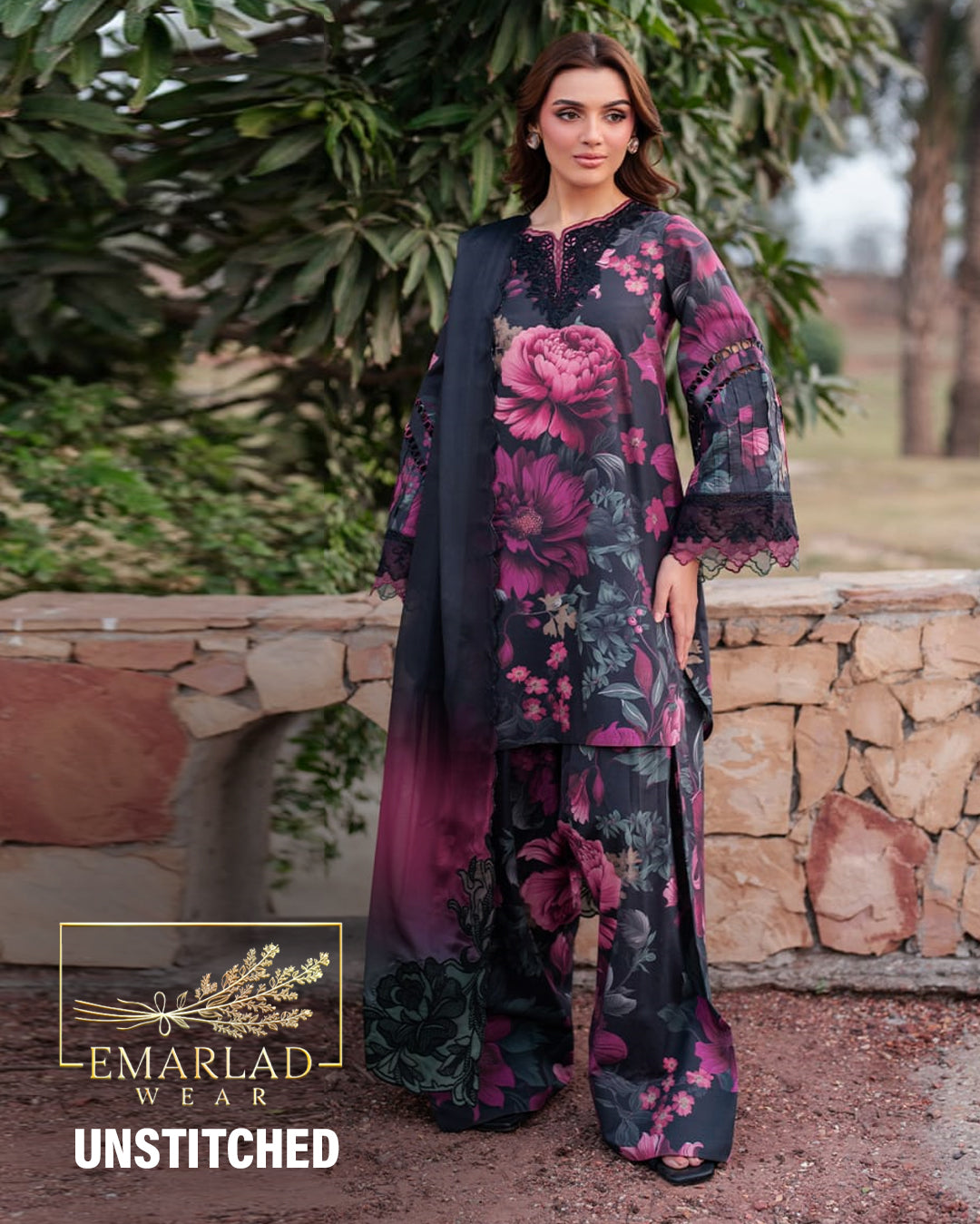 Iznik 3 Piece Unstitched Heavy Embroidered Lawn Replica Suit | UE-401 Black