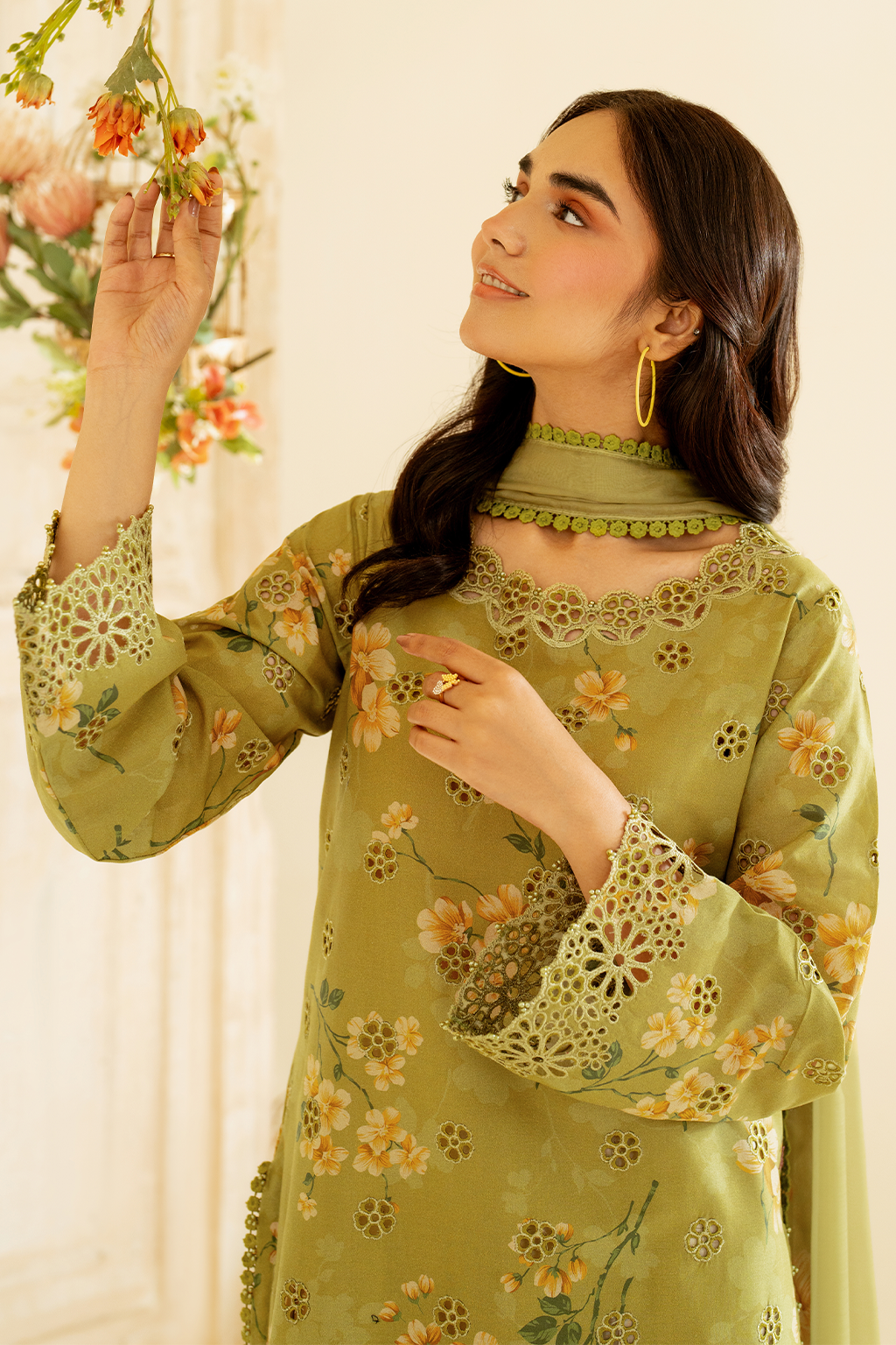 Izel – Chicken Kari Lawn 3-Piece Unstitched Suit UE-446