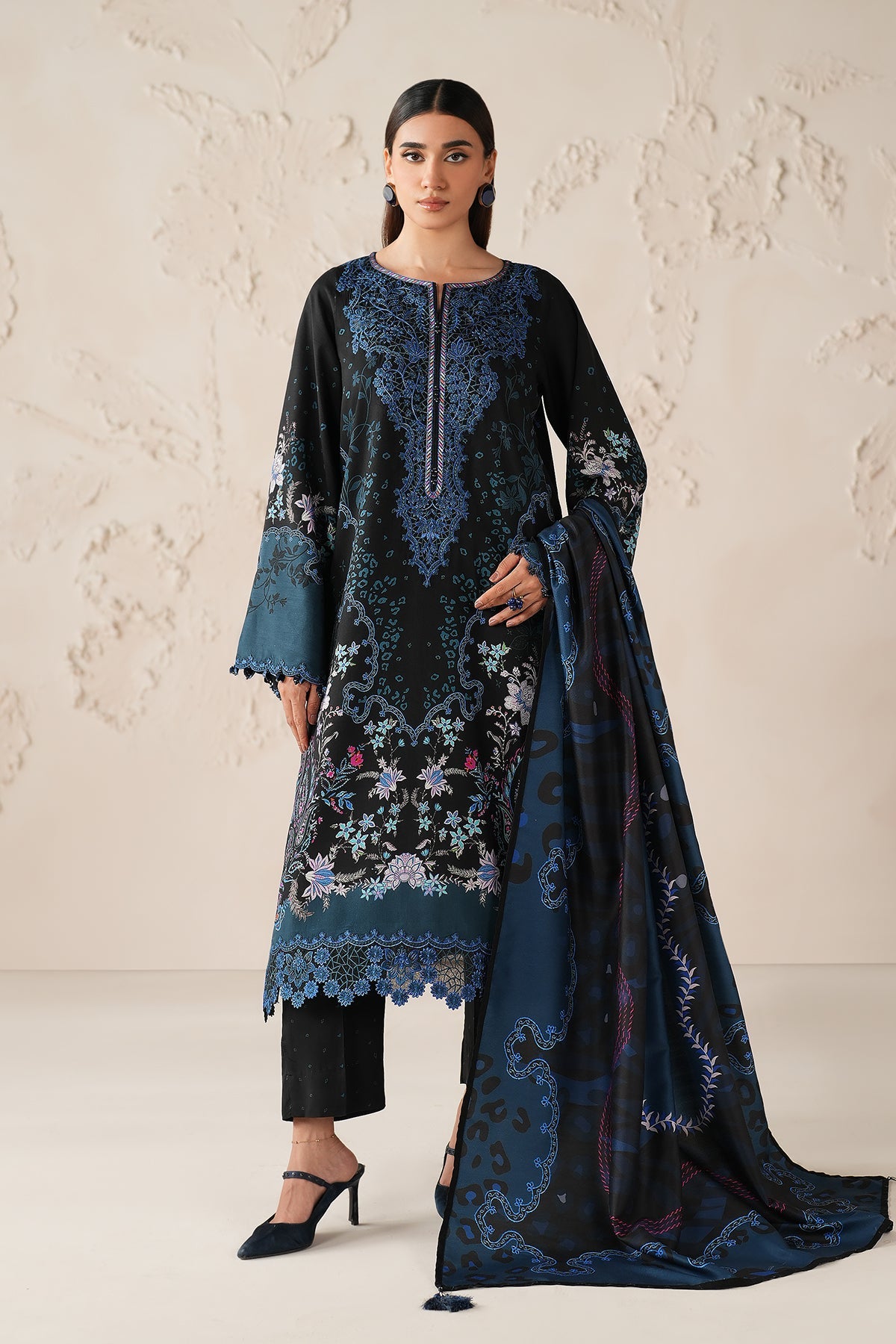 Baroque EMBROIDERED Unstitched Lawn 3 Pcs SF-4306