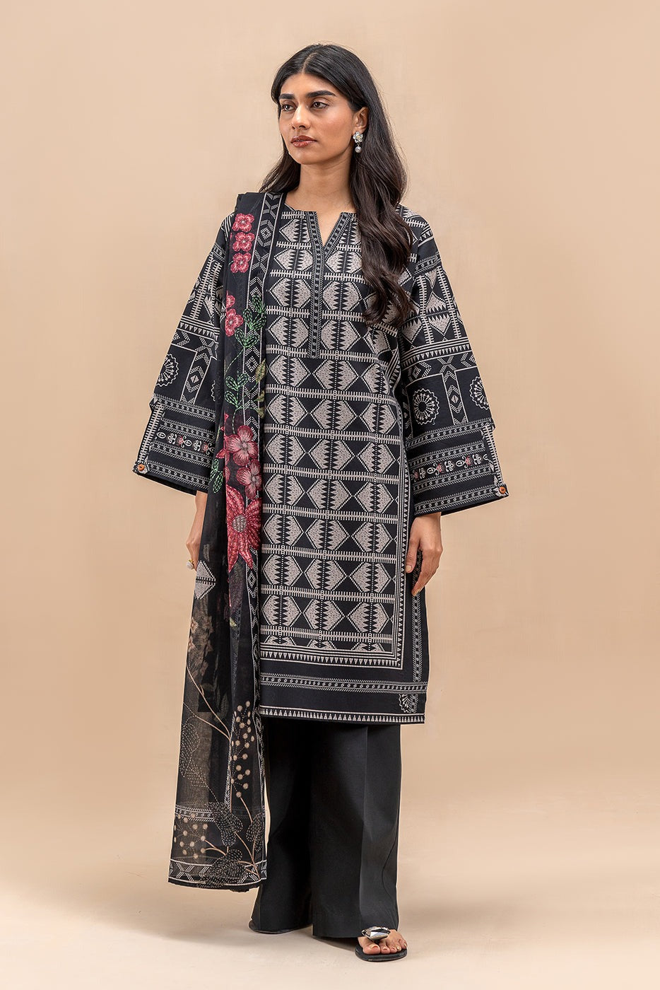 BeechTree Printed Lawn 3PC Unstitched Suit 001020
