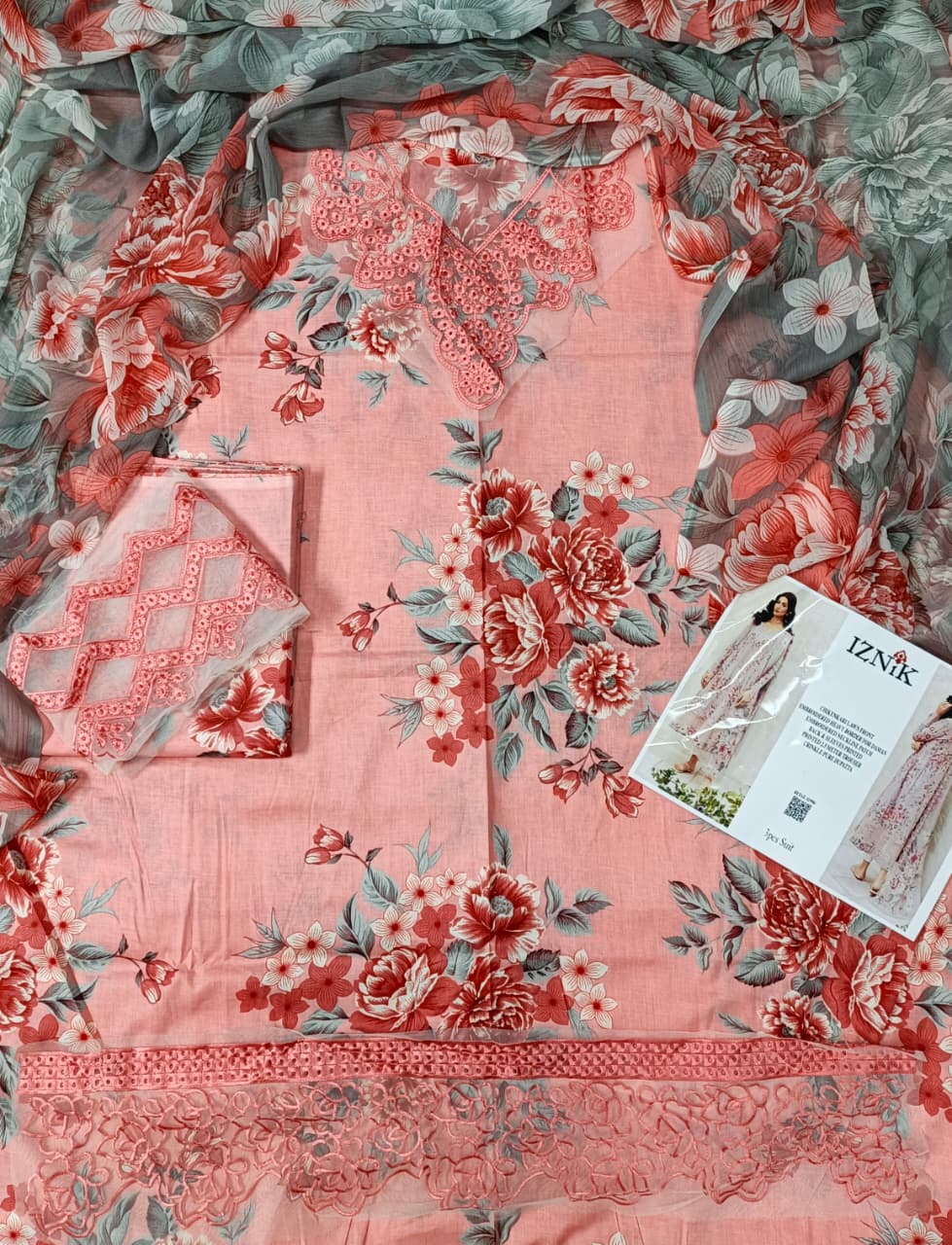 Iznik Embroidered Lawn 3Pcs Unstitched Suit P-iZNIKPINK