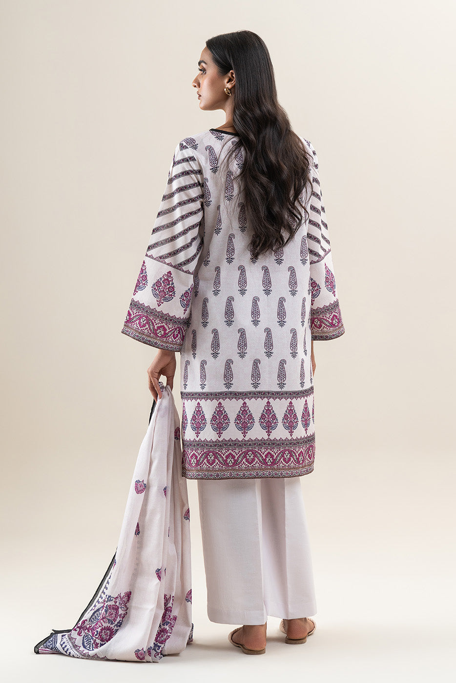 BeechTree Printed Lawn 3PC Unstitched Suit 001016