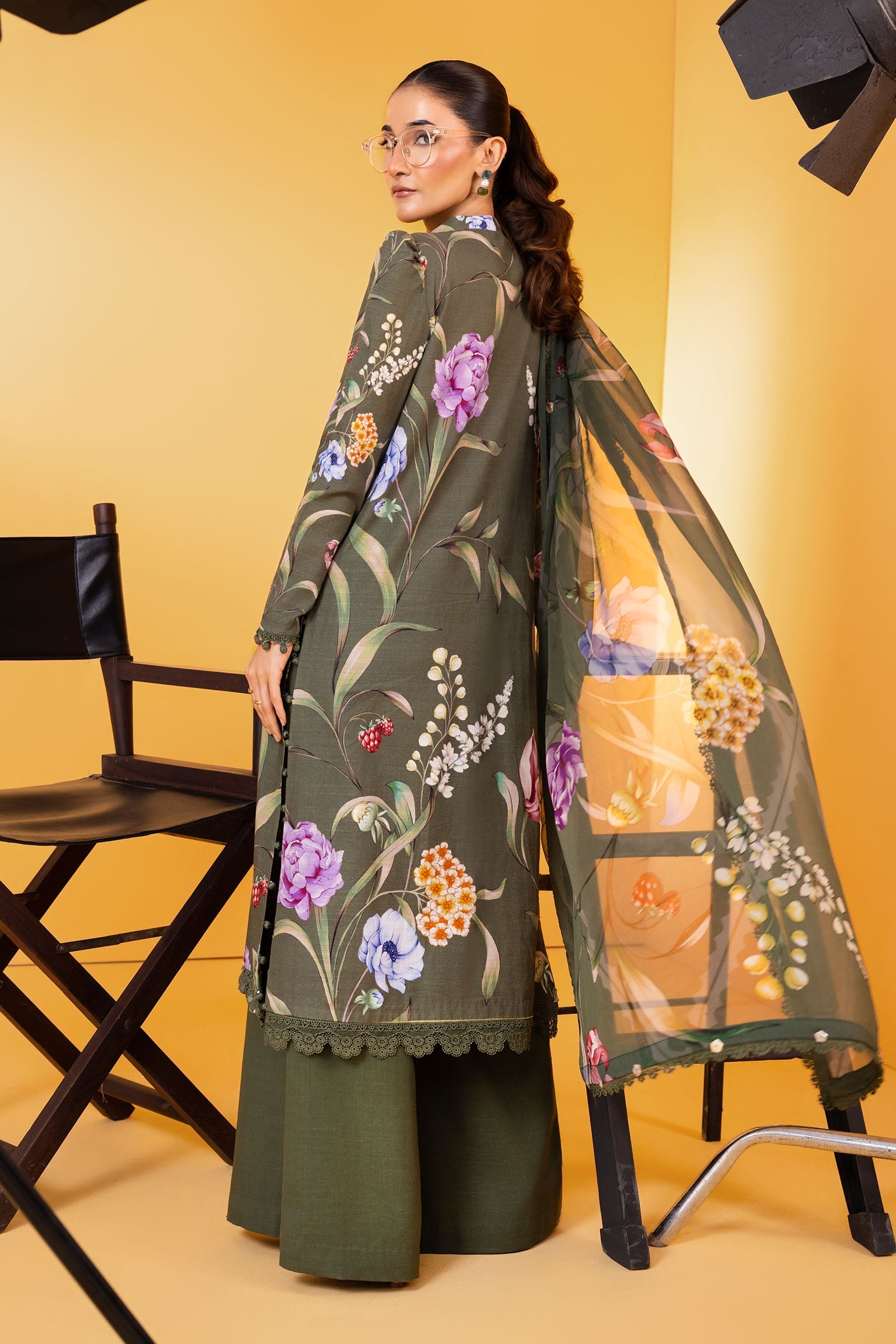 Maria B M.Basics Printed Lawn Unstitched 3pcs Suit 1103-B