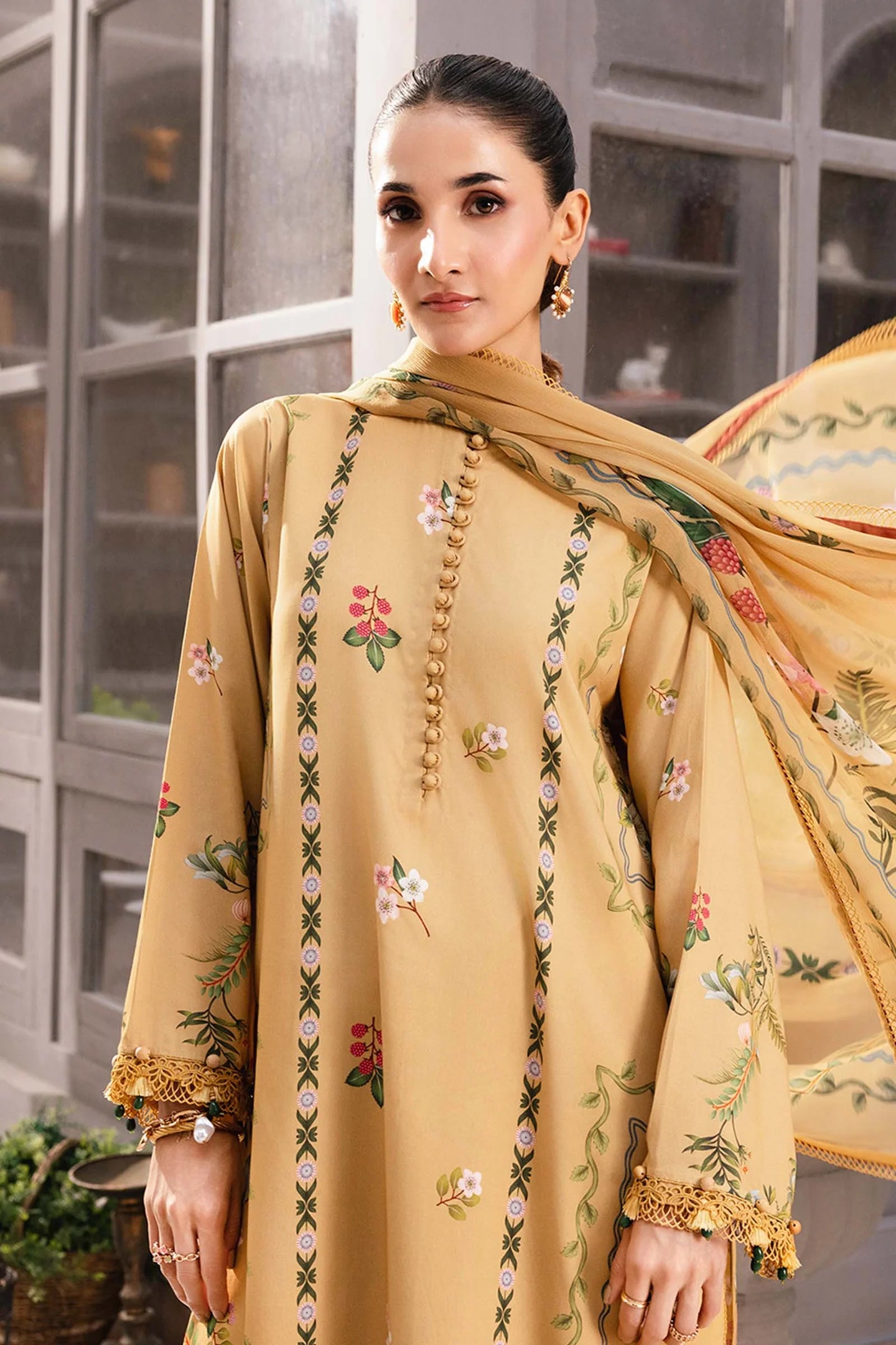 Maria B M.Basics Printed Lawn Unstitched 3pcs Suit 1105-B