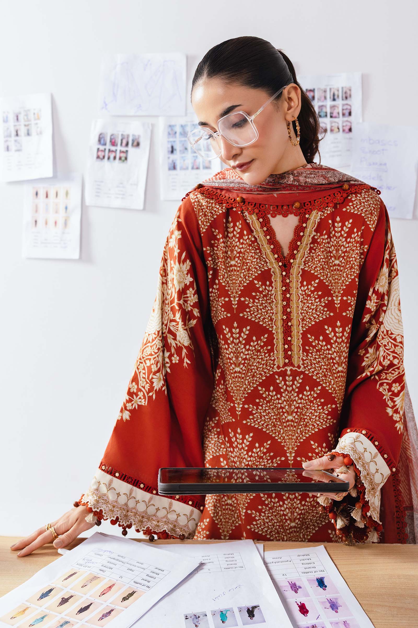 Maria B M.Basics Printed Lawn Unstitched 3pcs Suit 1108-B