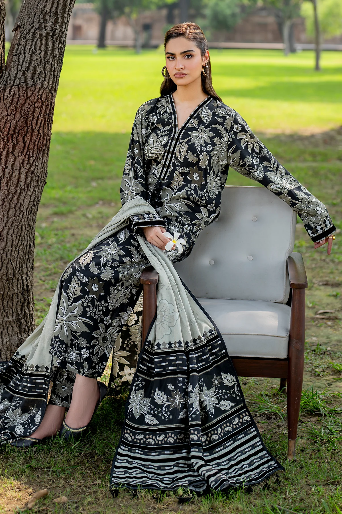 Maria B M Print Khaddar کھ ر Printed 3Pcs baroqueUF-731 black
