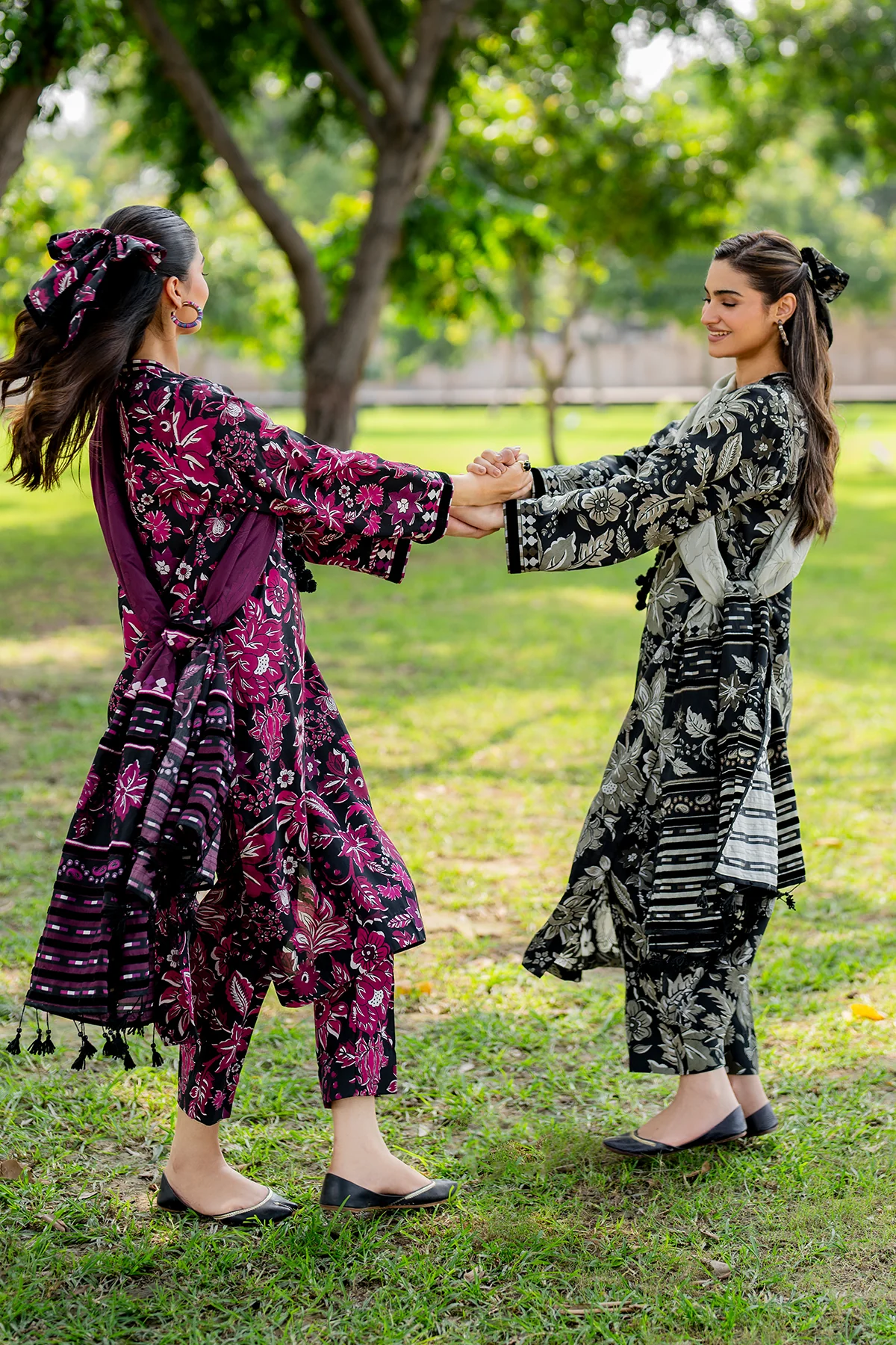Maria B M Print Khaddar کھ ر Printed 3Pcs baroqueUF-731 black