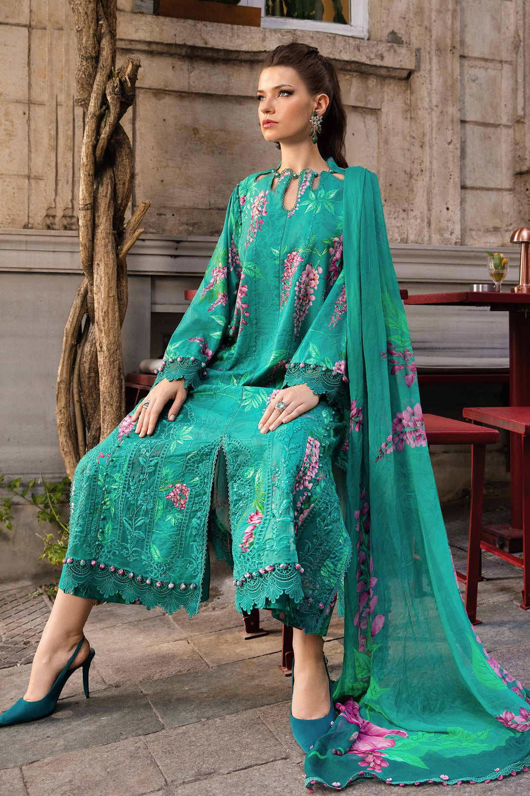 Maria B M Print Khaddar کھ ر Printed 3Pcs MPT-2301-A GREENHIT