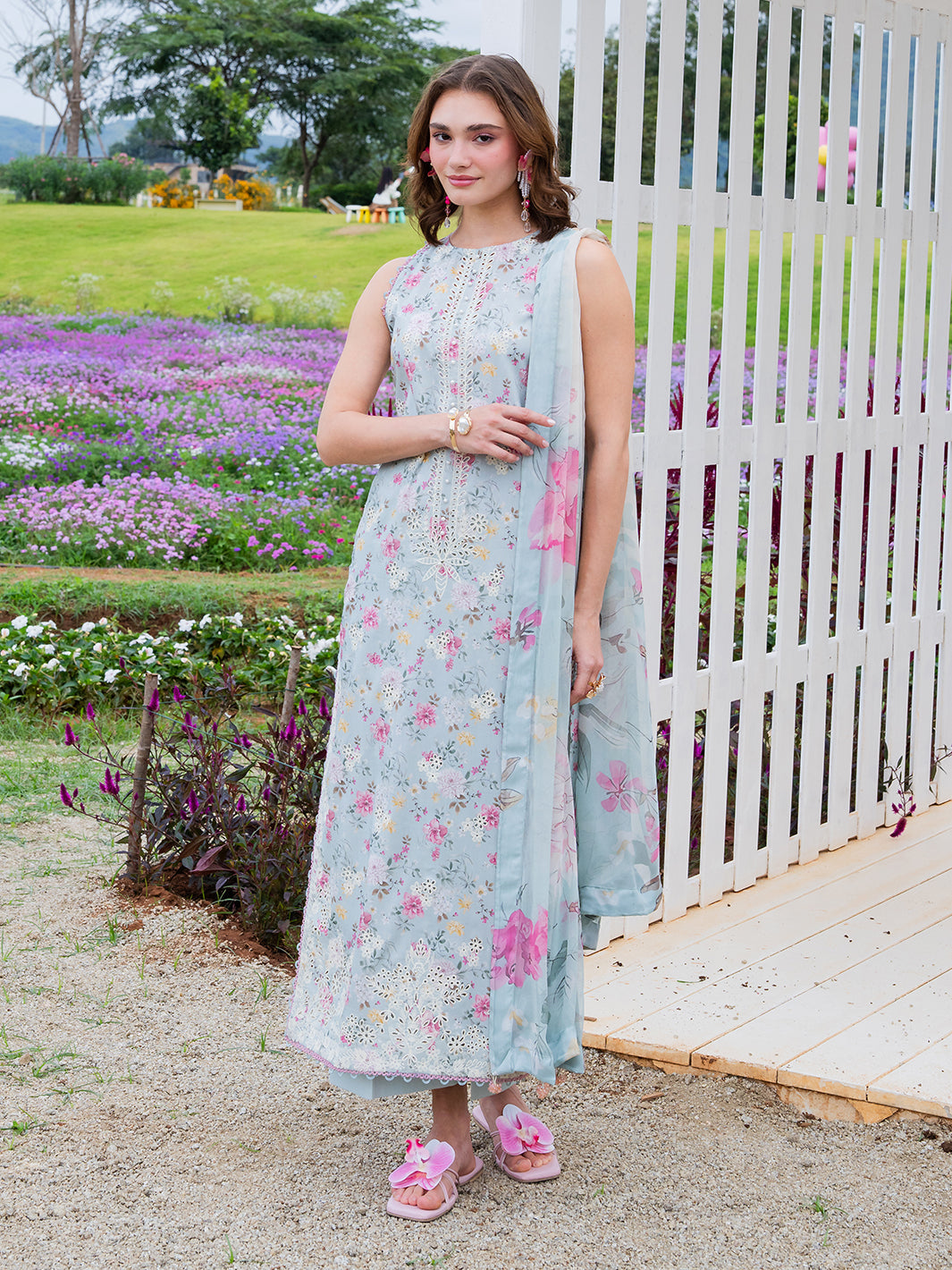 Izel – Noa Chicken Kari Lawn 3-Piece Unstitched Suit