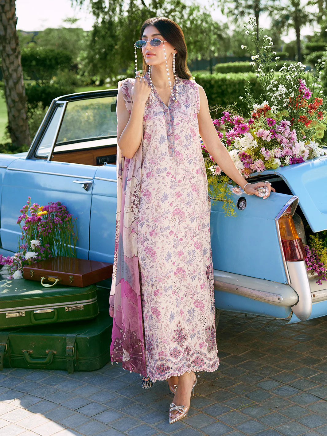 Izel – Reve Chicken Kari Lawn 3-Piece Unstitched Suit