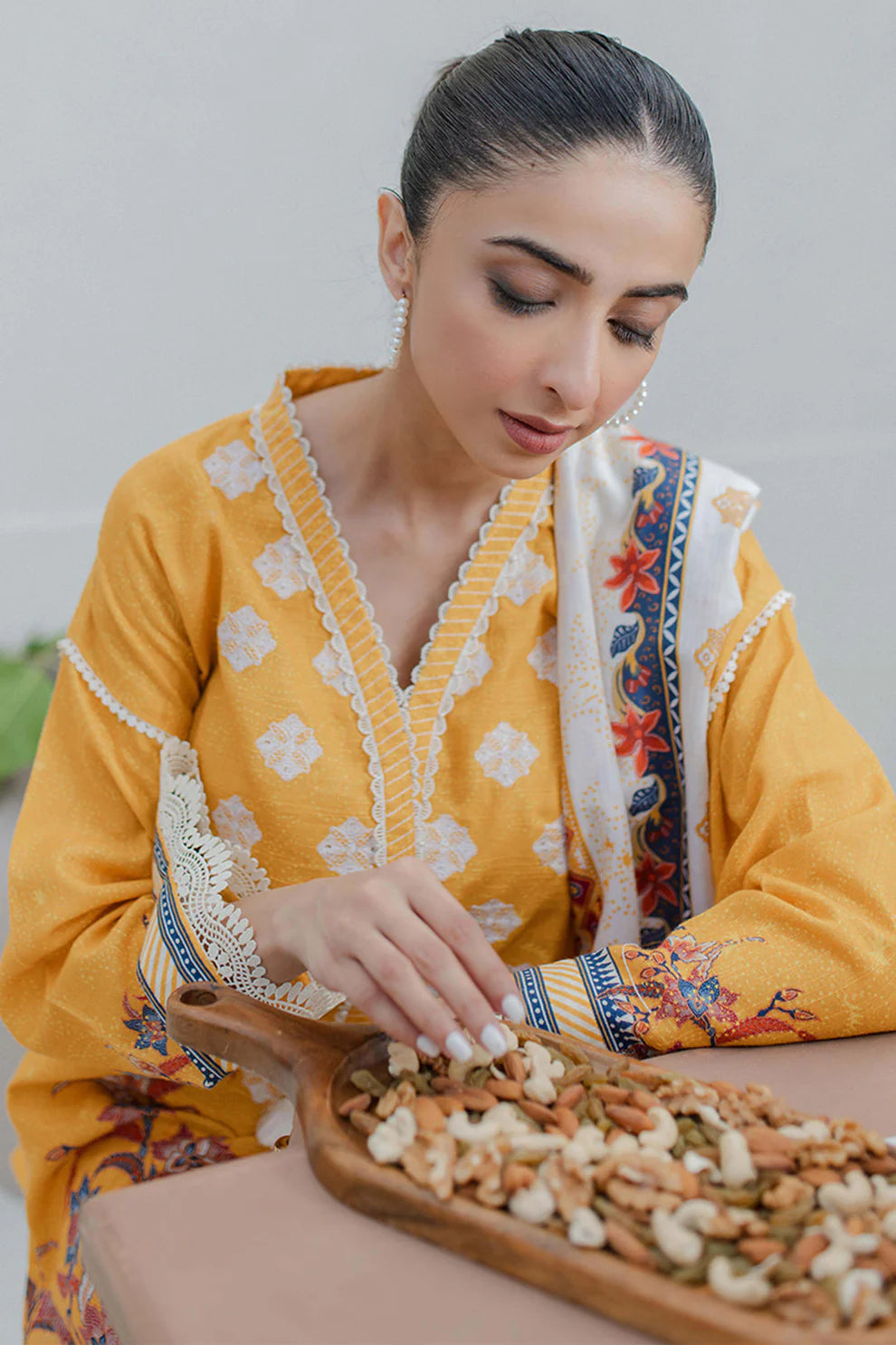 Zellbury Khaddar Collection 3Pc 100% Original Stock 000834