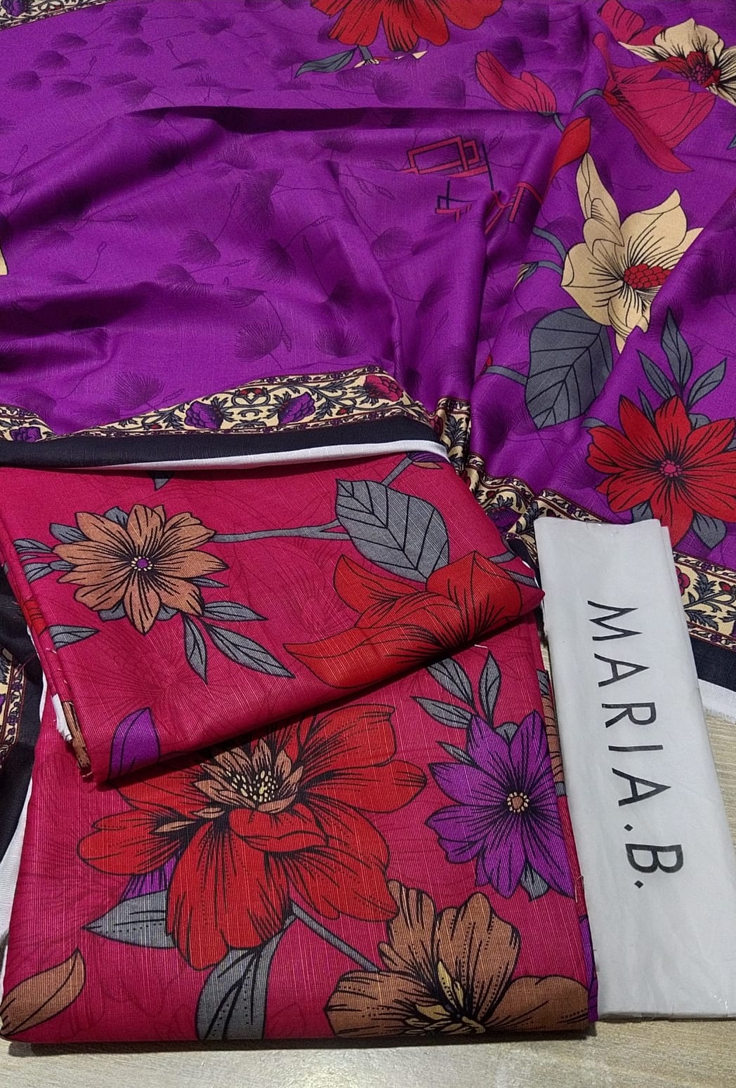 Maria B M Print Khaddar کھ ر Printed 3Pcs baroqueVisUF-782RED