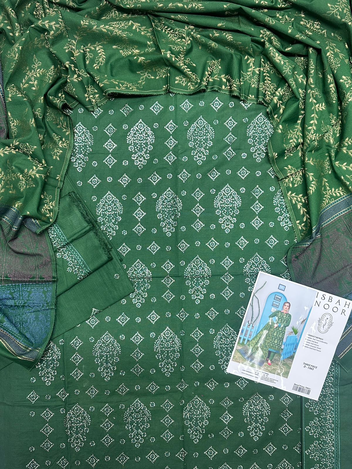 Isbah Noor Embroiderd Khaddar Collection With Jecard Dupatta Unstitched 3 Piece suit D-1065