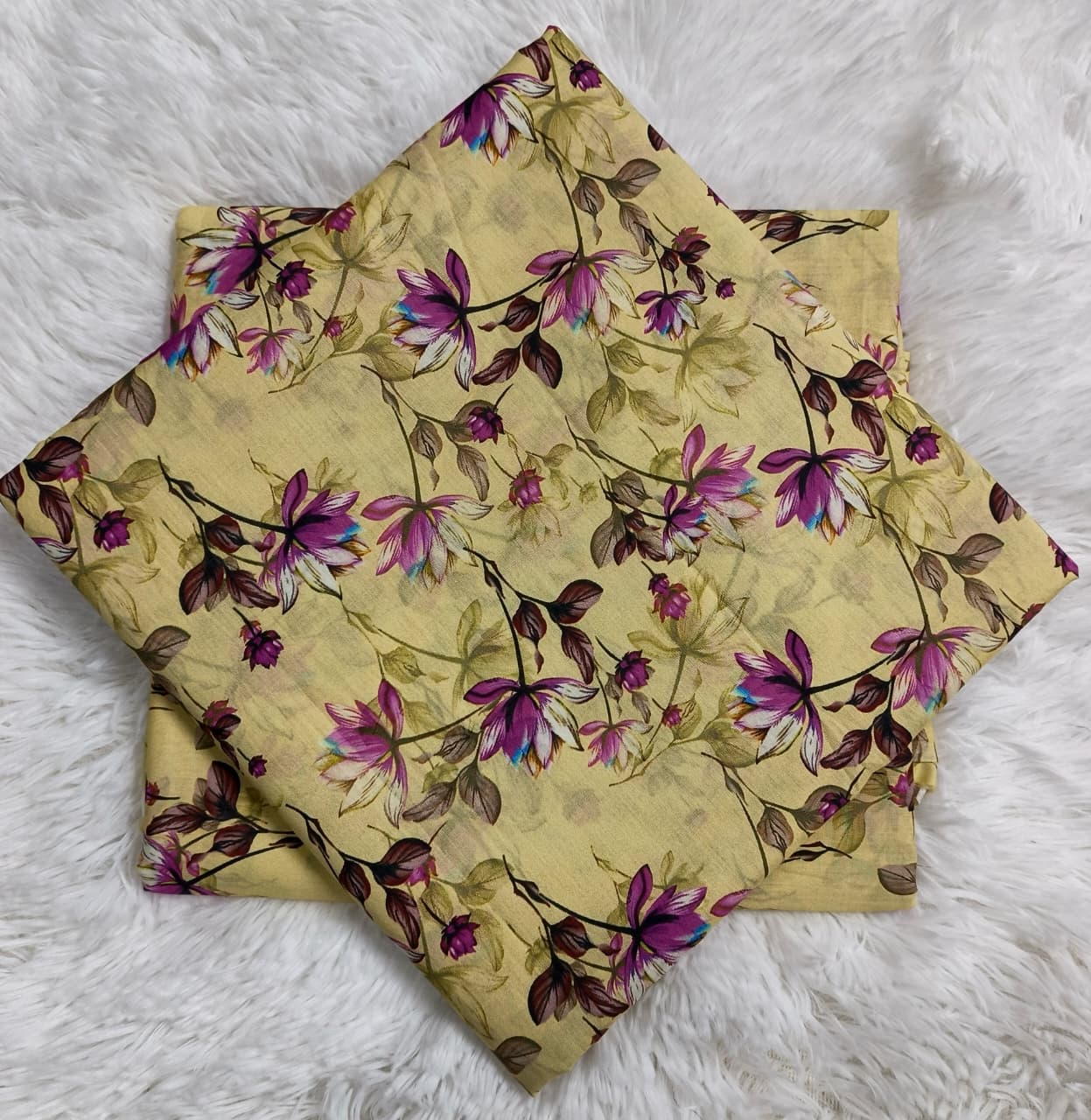 Kayseria Printed Allover Lawn 2 Piece 001198