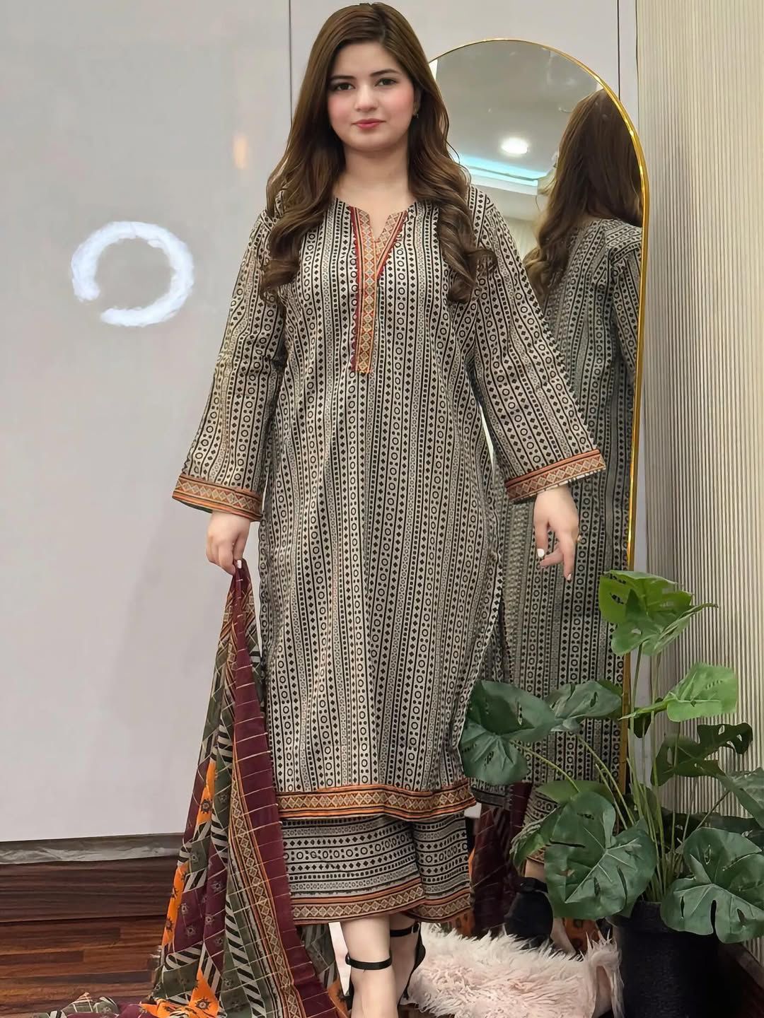 Orient Original Lawn 3PC Printed Unstitched 001337