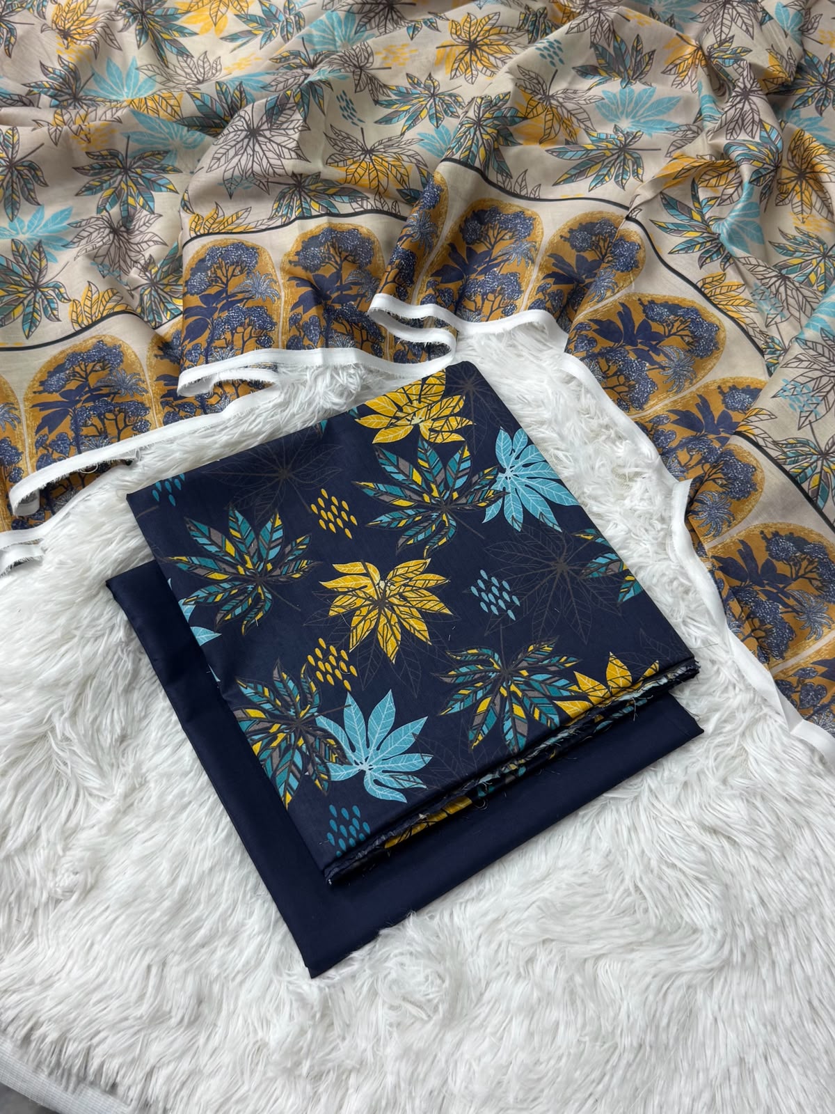 Alhamra Pure Lawn Summer 3 Pcs 001477