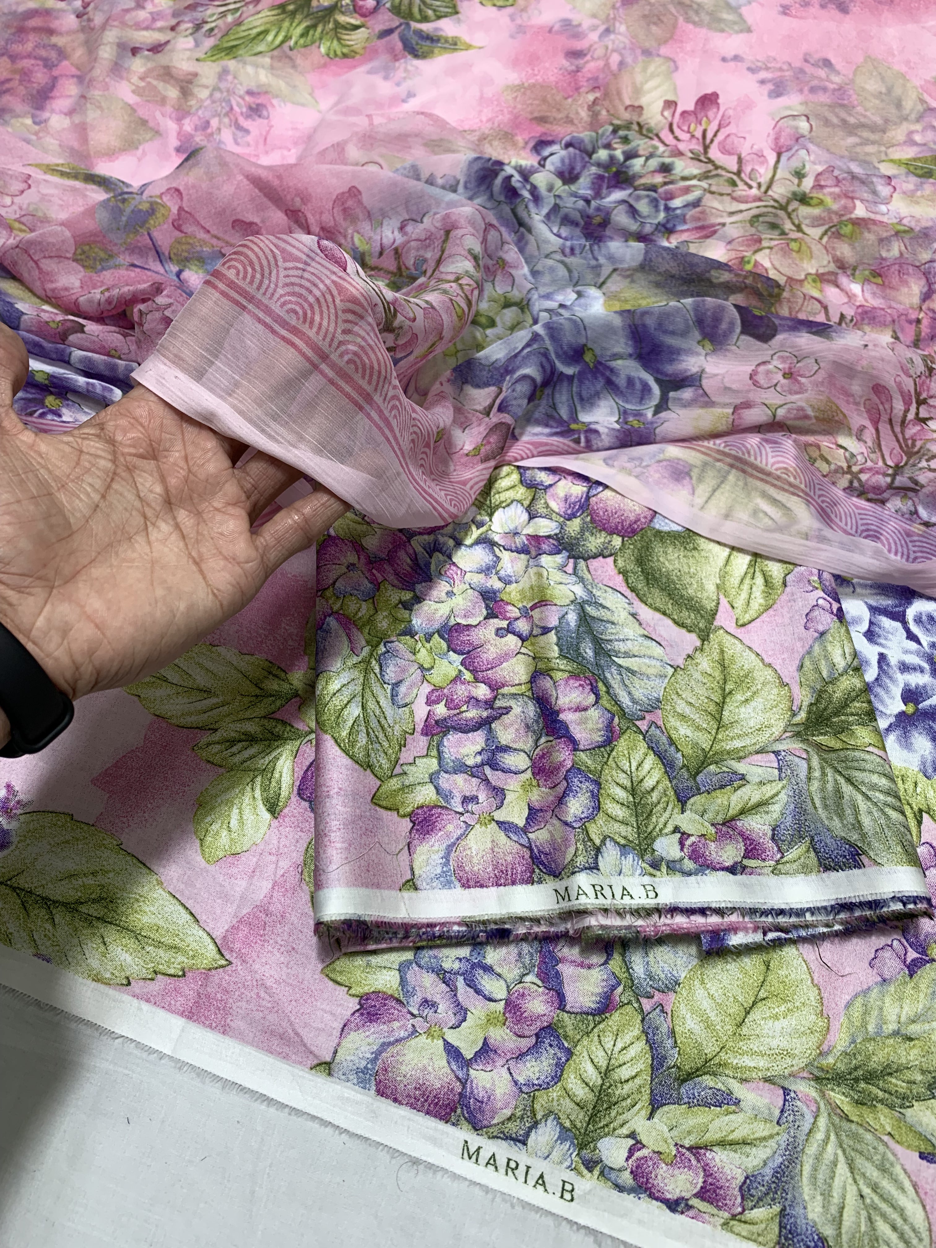 Maria B M.Print Unstitched Printed Lawn 3Pcs MPT.1801-A old-pink