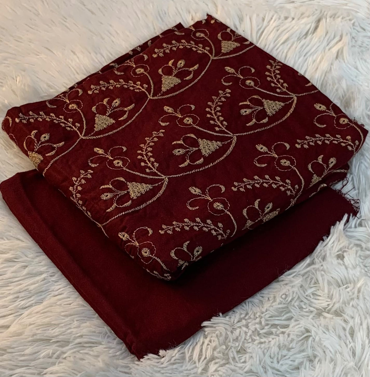 Bareeze Dhanak 2 Pcs With Fully Embroidered Shirt & Dyed Trouser 002110