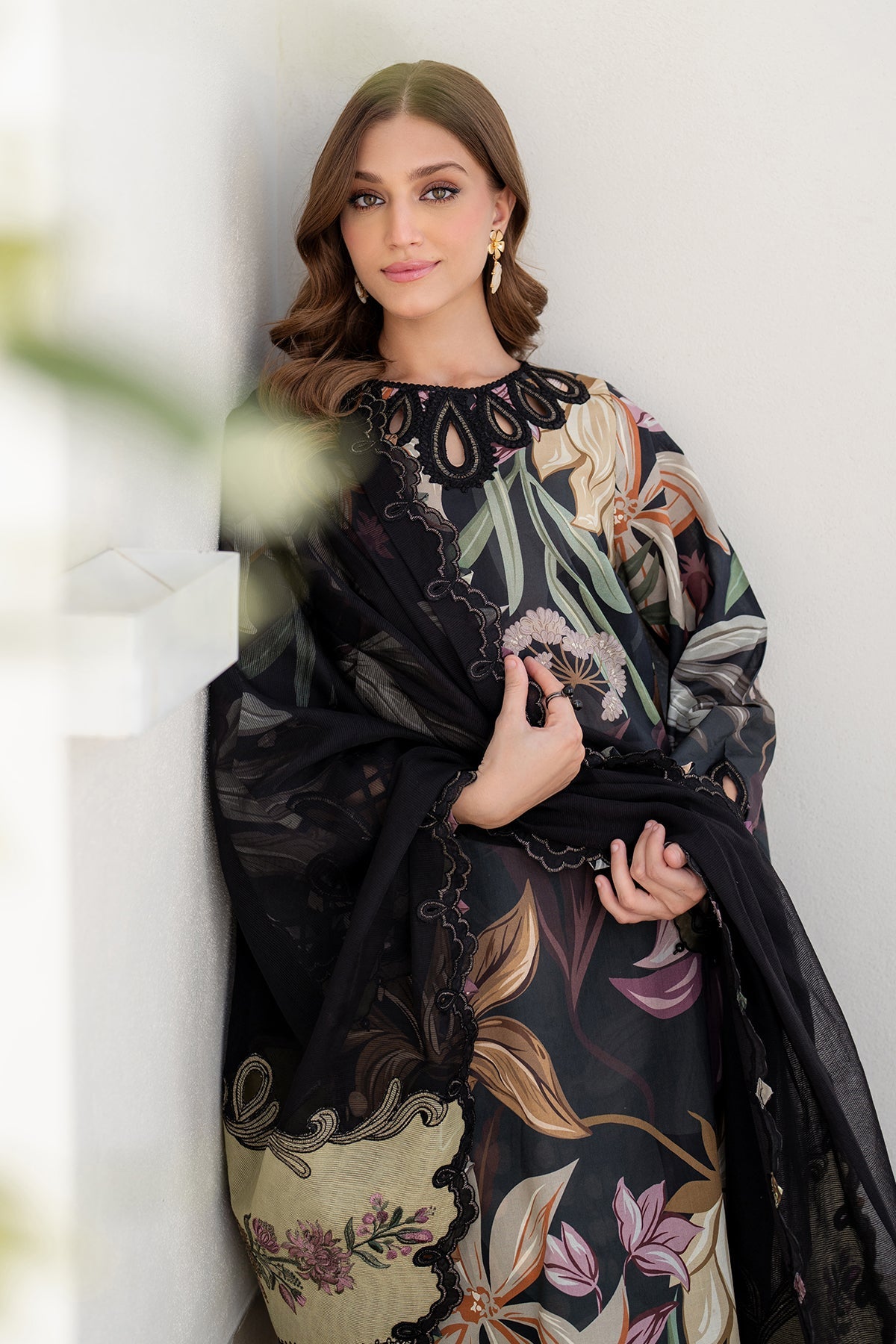 Baroque EMBROIDERED Unstitched Lawn 3 Pcs SF-4090