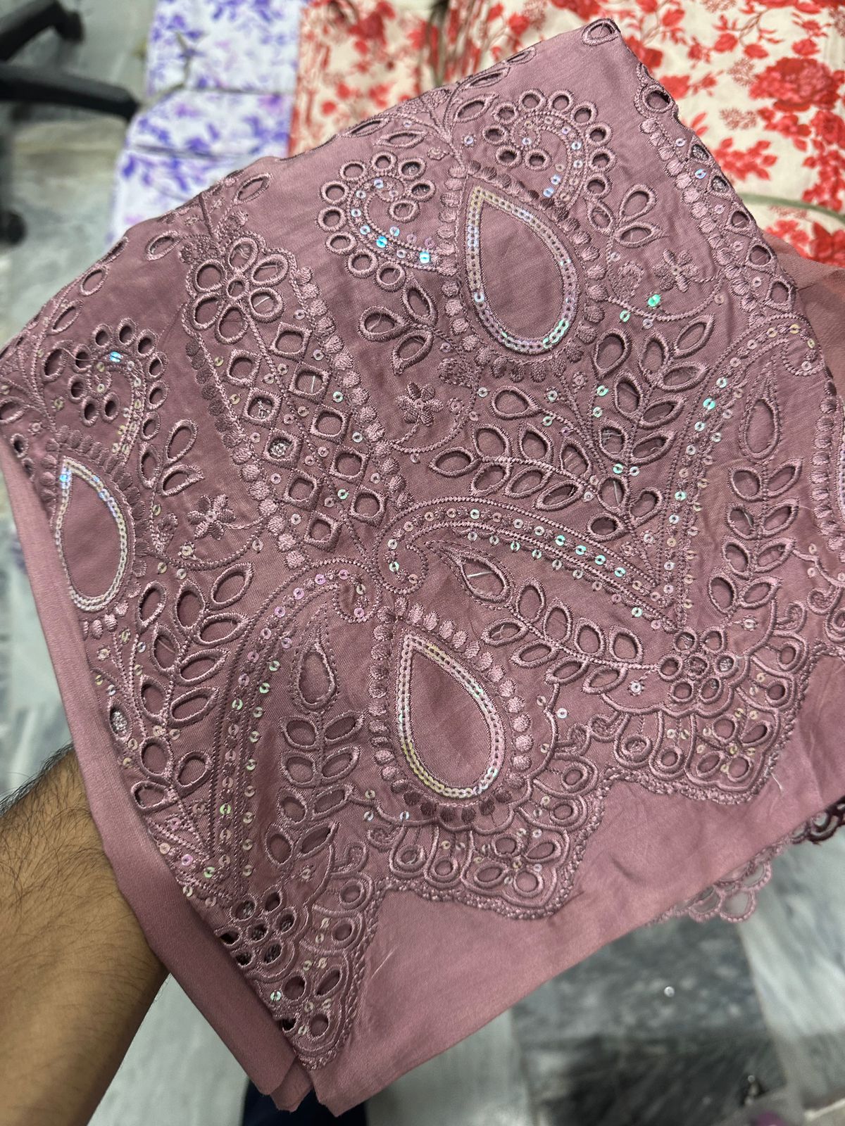 Isbah Noor Luxury Boring Chikankari 3-Piece Viscose AA-1057