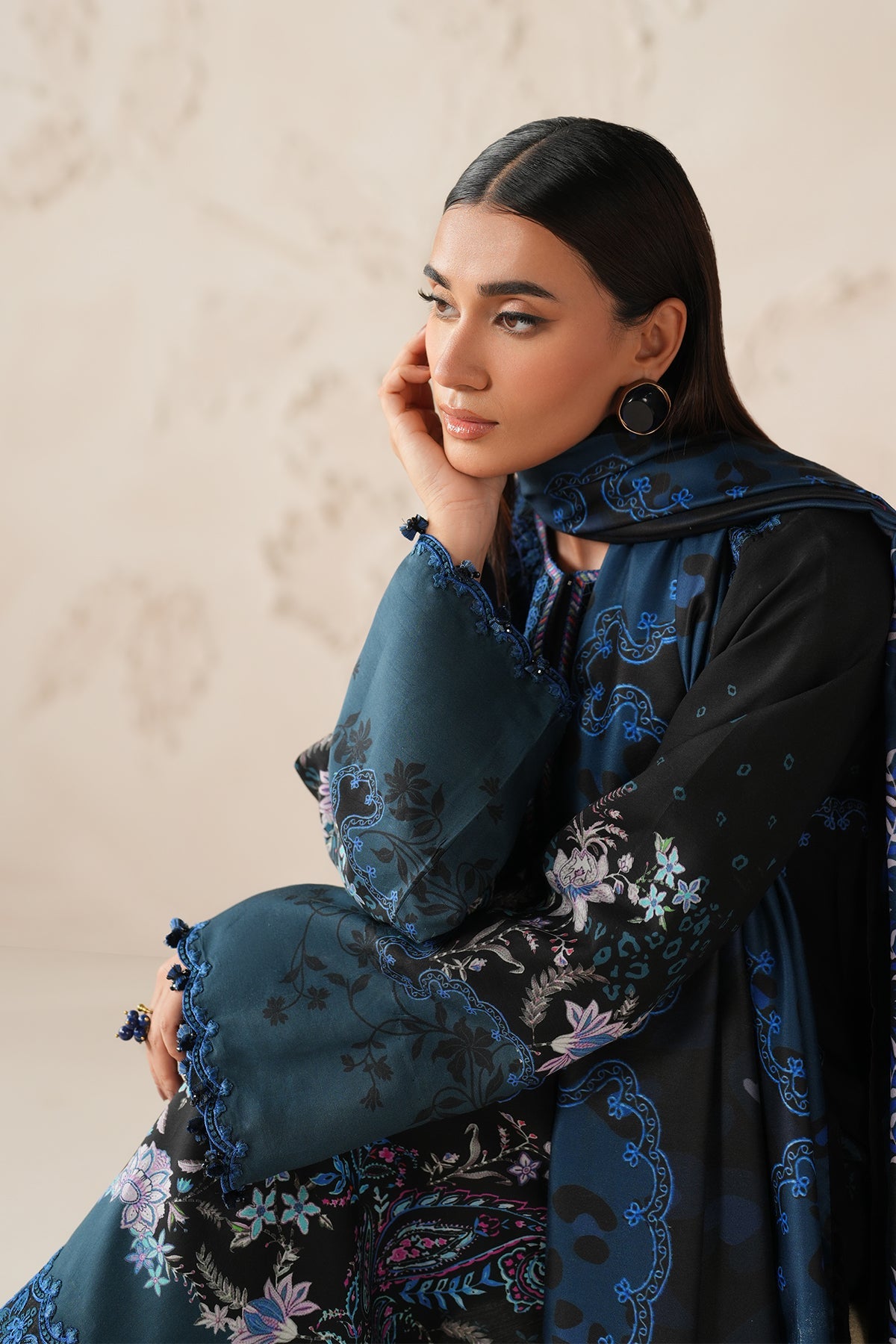 Baroque EMBROIDERED Unstitched Lawn 3 Pcs SF-4306