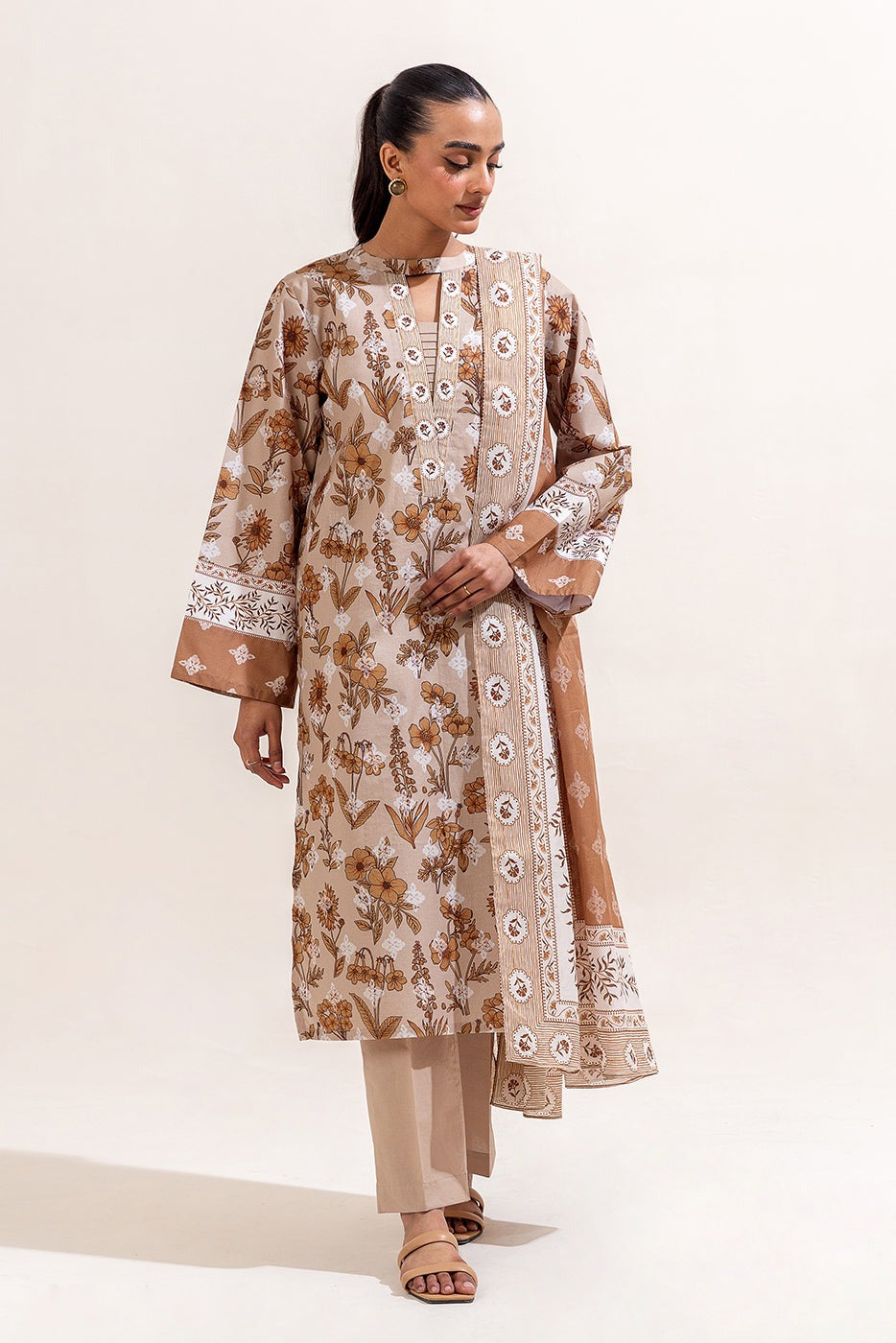 BeechTree Printed Lawn 3PC Unstitched Suit 001015