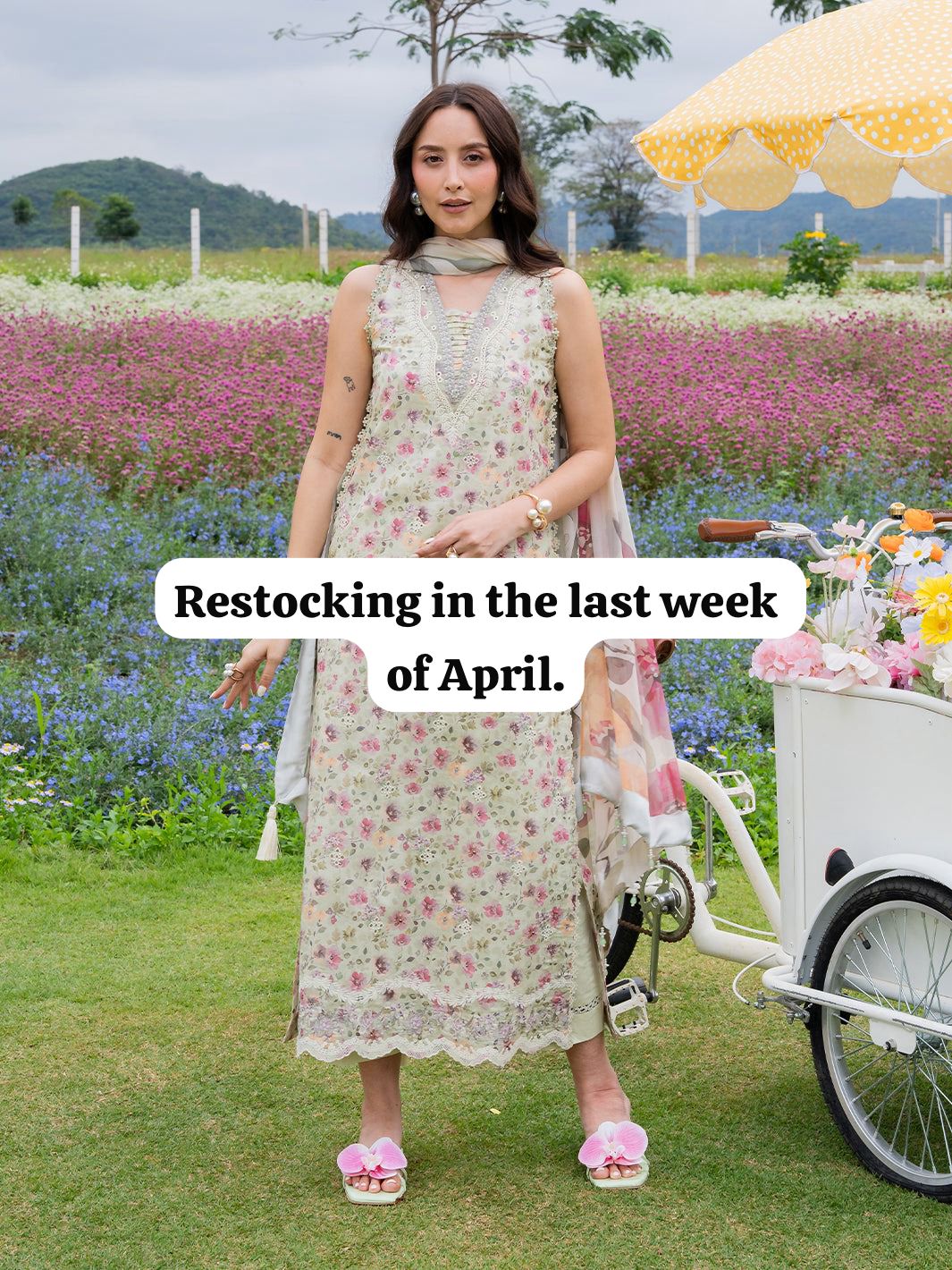 Izel – Belle Chicken Kari Lawn 3-Piece Unstitched Suit