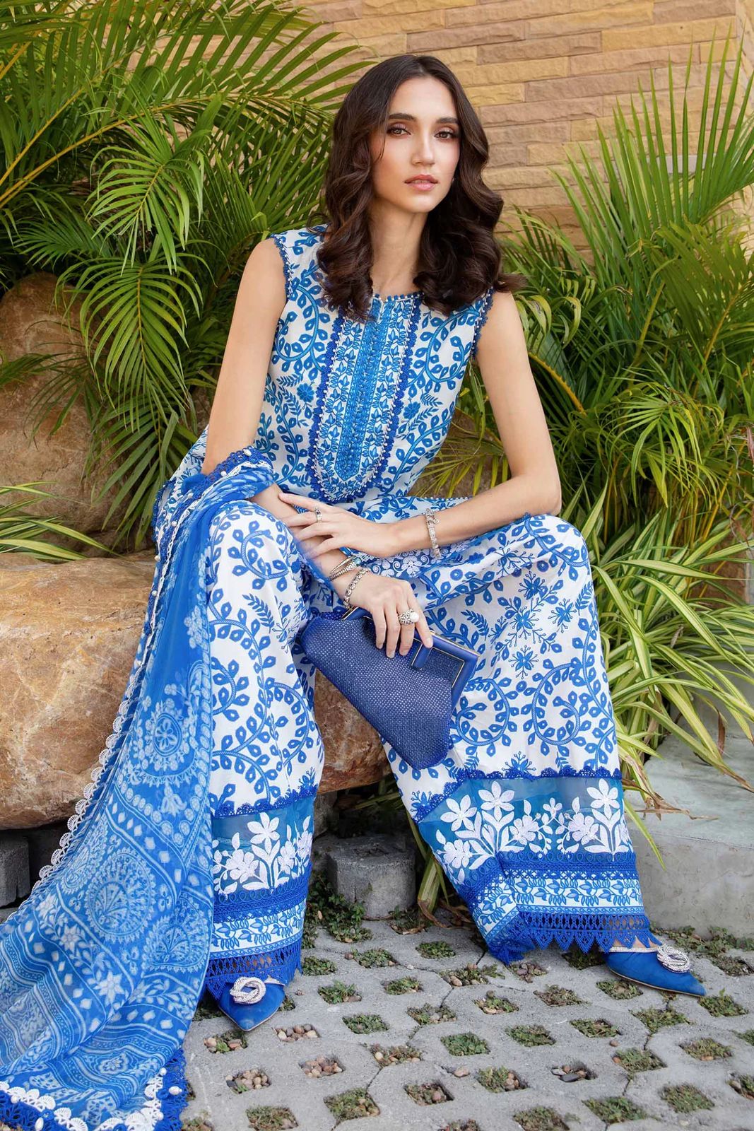 Maria B M Print Khaddar کھ ر Printed 3Pcs  MBlue