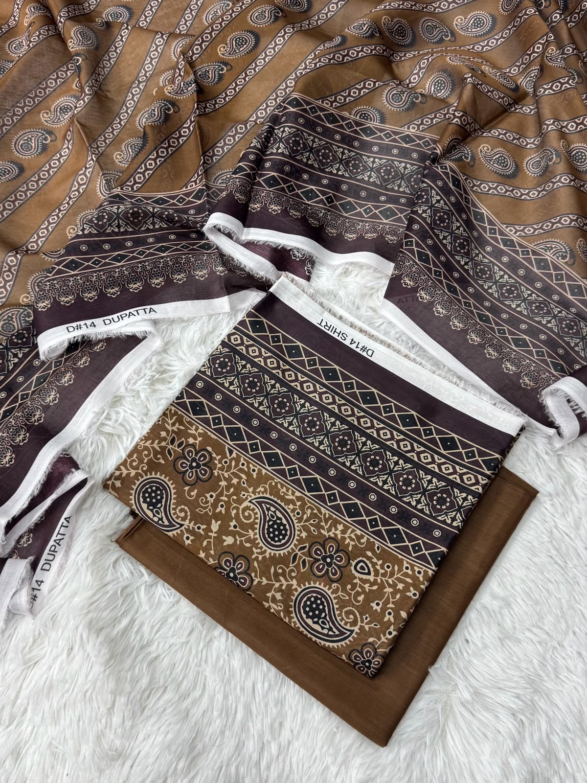 Alhamra Pure Lawn Summer 3 Pcs 001470