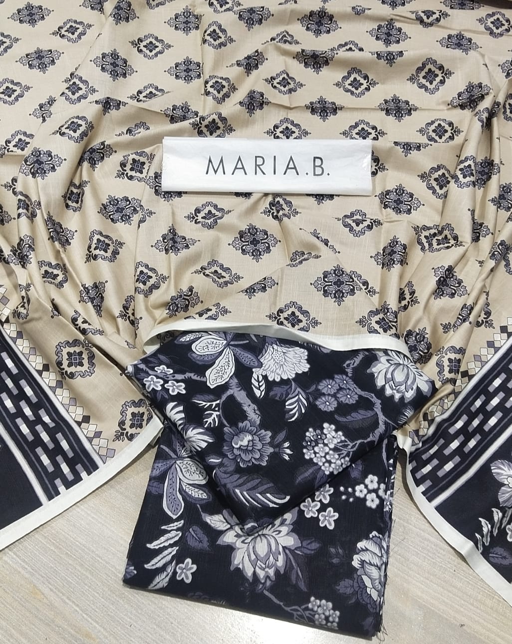 Maria B M Print Khaddar کھ ر Printed 3Pcs  baroqueUF-731 black