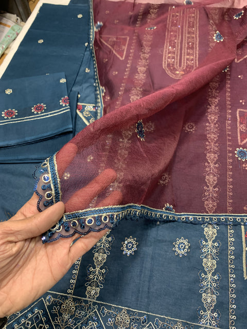 Isbah Noor Unstitched Lawn Embroidered 3Pc