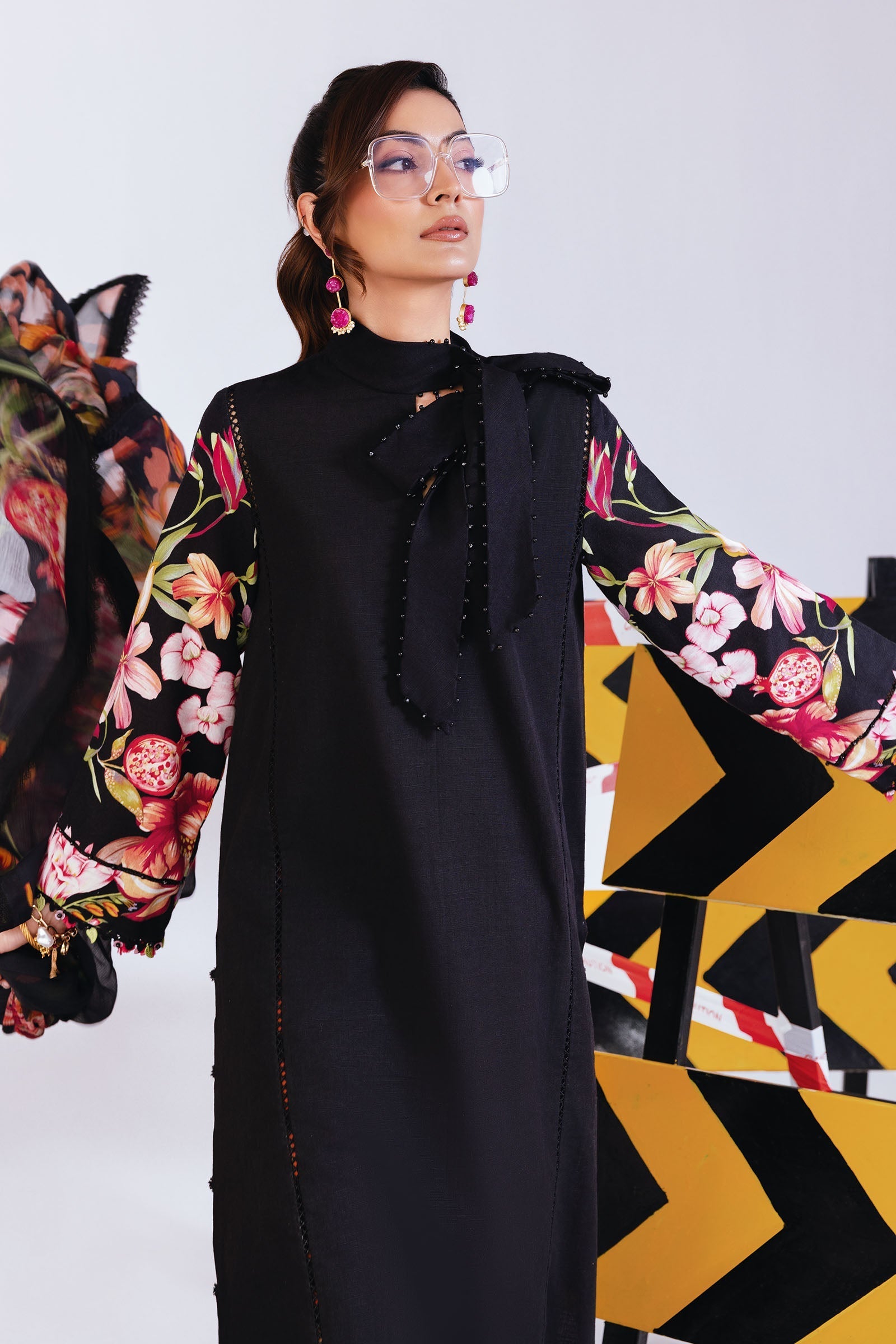 Maria B M.Basics Printed Lawn Unstitched 3pcs Suit 1101-B