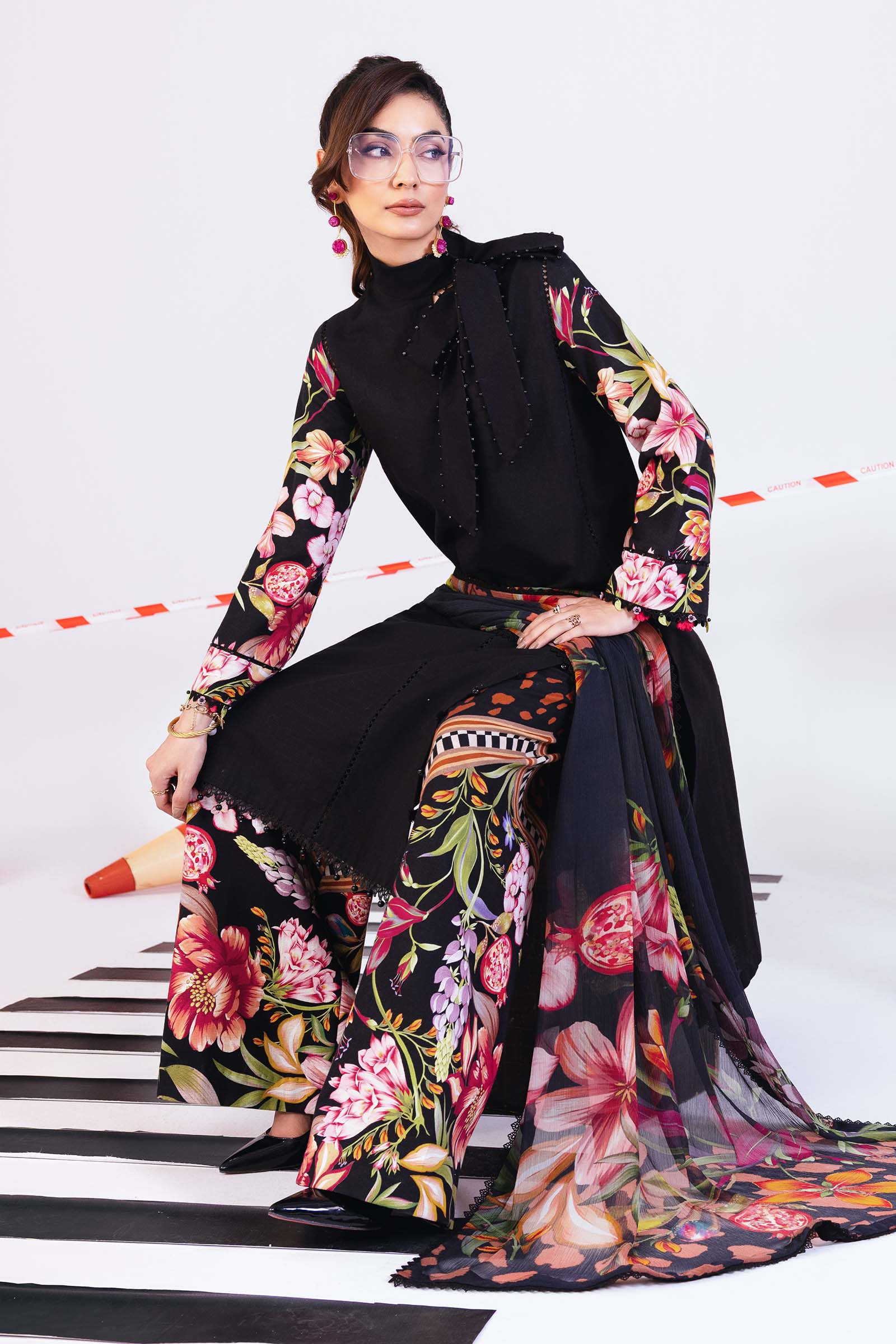Maria B M.Basics Printed Lawn Unstitched 3pcs Suit 1101-B