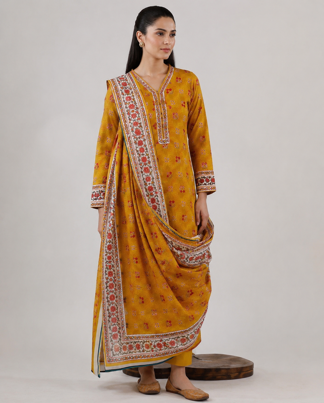 Nishat Digital Printed Lawn 3PC Unstitched Suit 001806