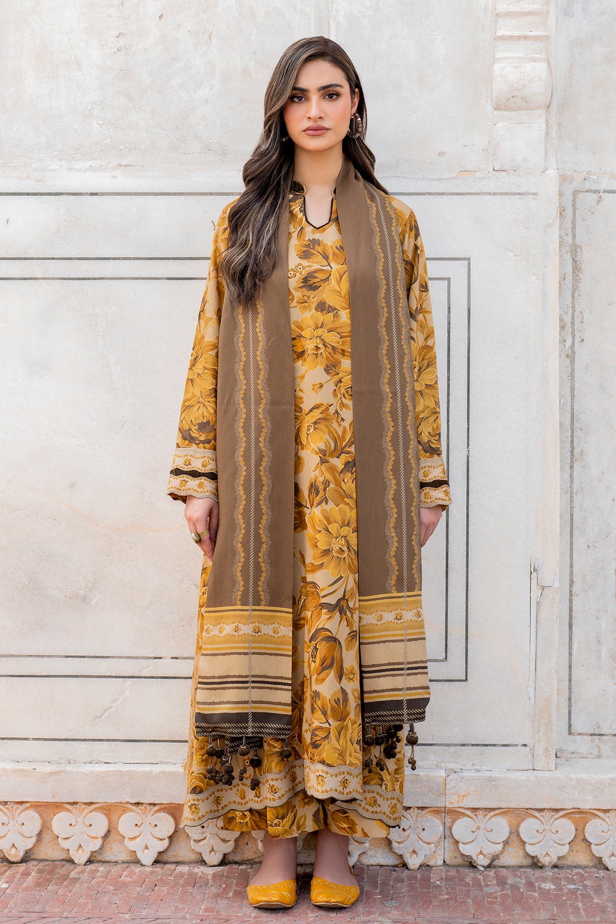 Maria B M Print Khaddar کھ ر Printed 3Pcs  baroqueVisUF-737yellow