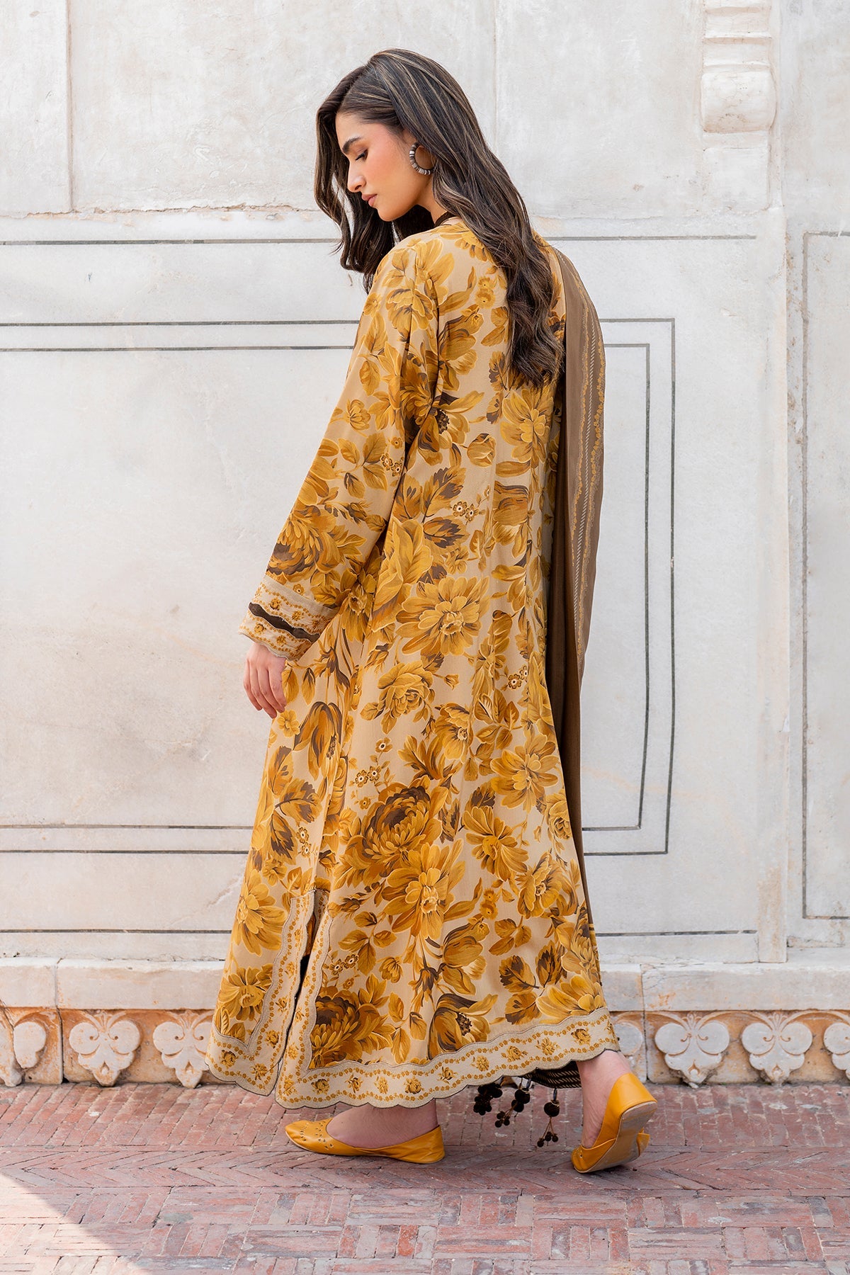 Maria B M Print Khaddar کھ ر Printed 3Pcs  baroqueVisUF-737yellow