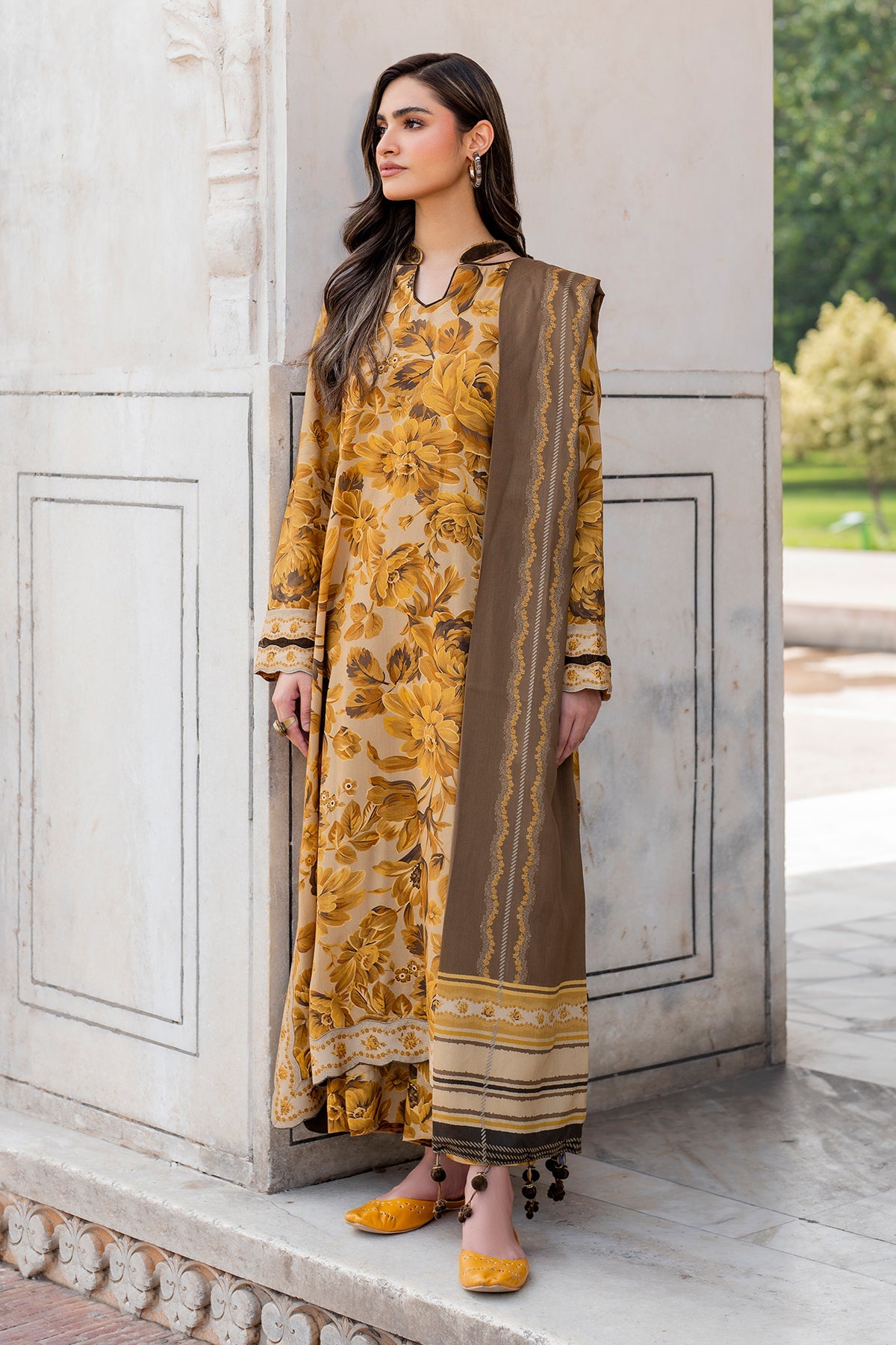 Maria B M Print Khaddar کھ ر Printed 3Pcs  baroqueVisUF-737yellow