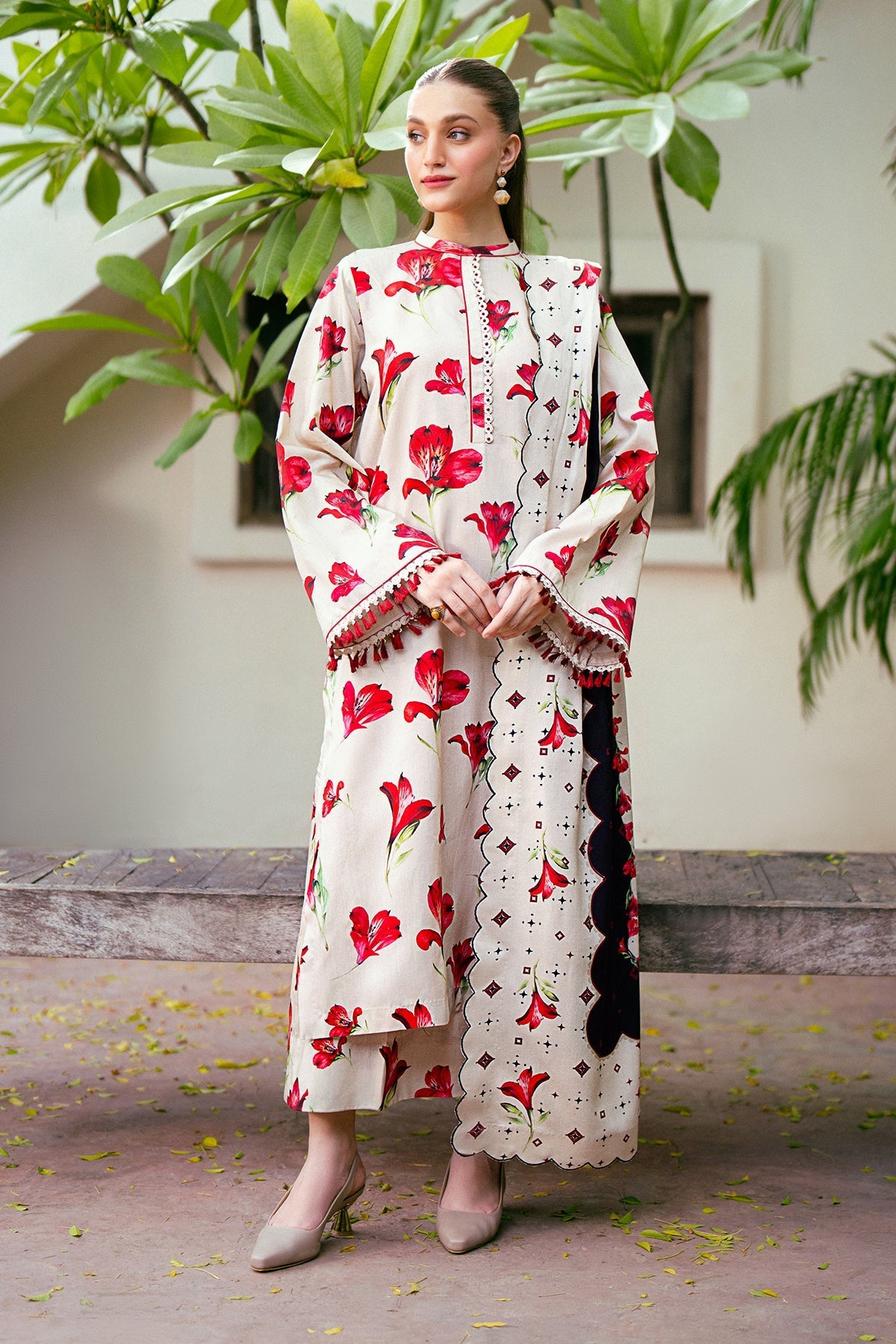 Maria B M Print Khaddar کھ ر Printed 3Pcs  baroquepholwhite