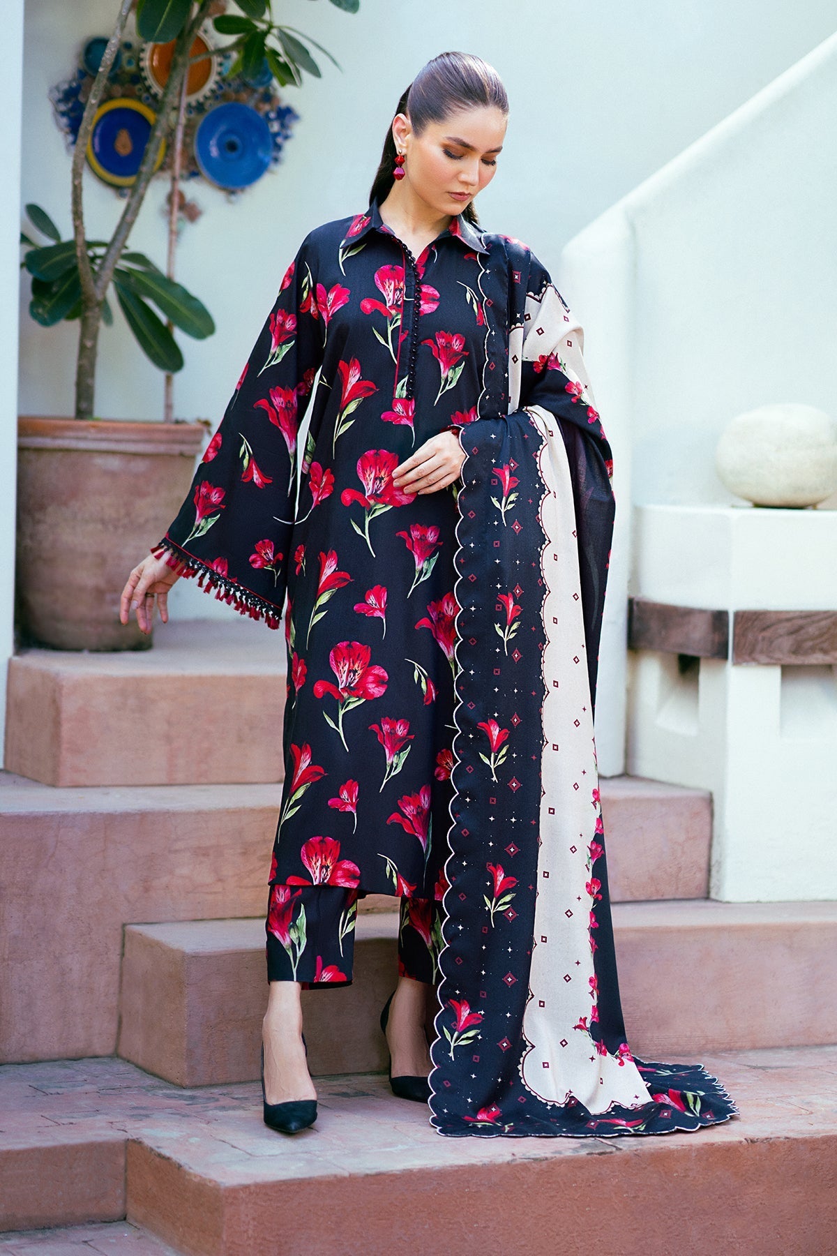 Maria B M Print Khaddar کھ ر Printed 3Pcs  baroquepholblack