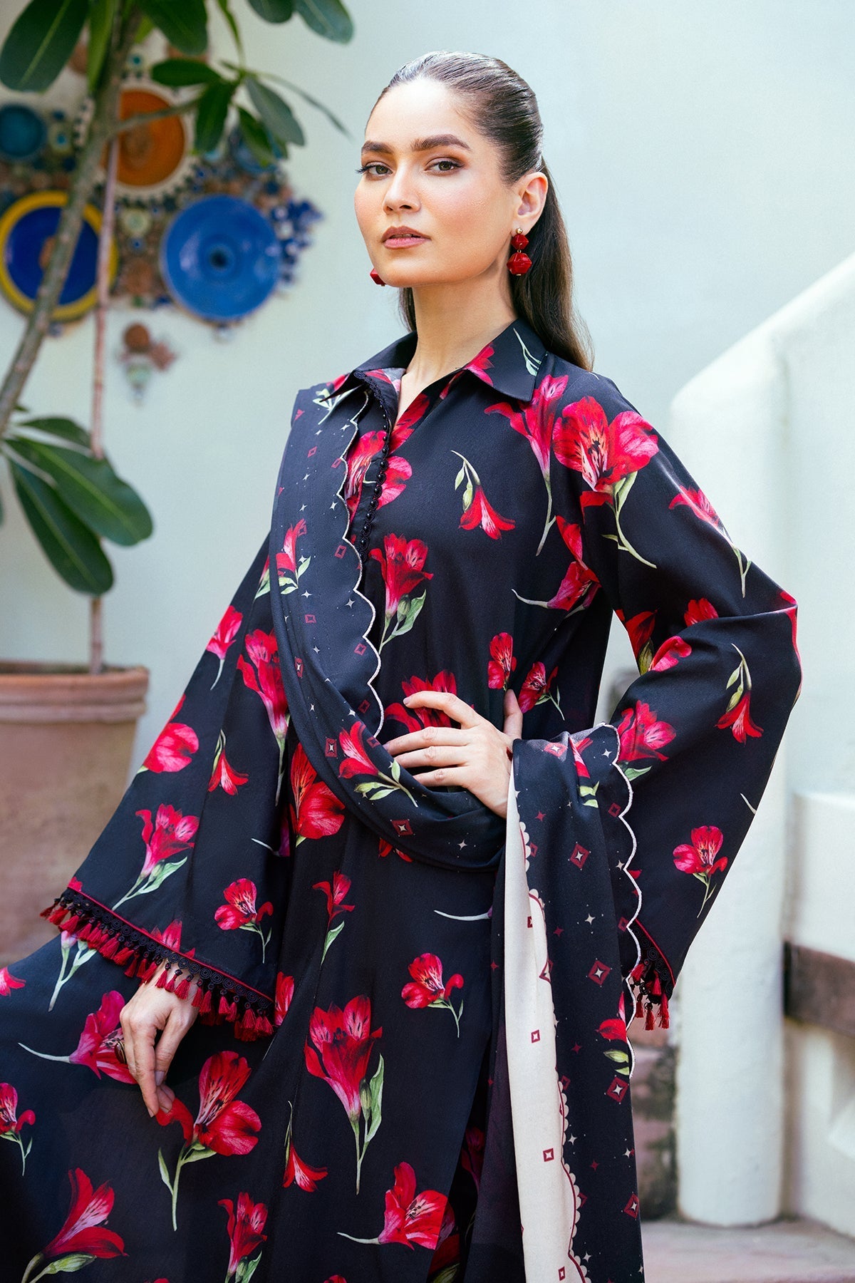 Maria B M Print Khaddar کھ ر Printed 3Pcs  baroquepholblack