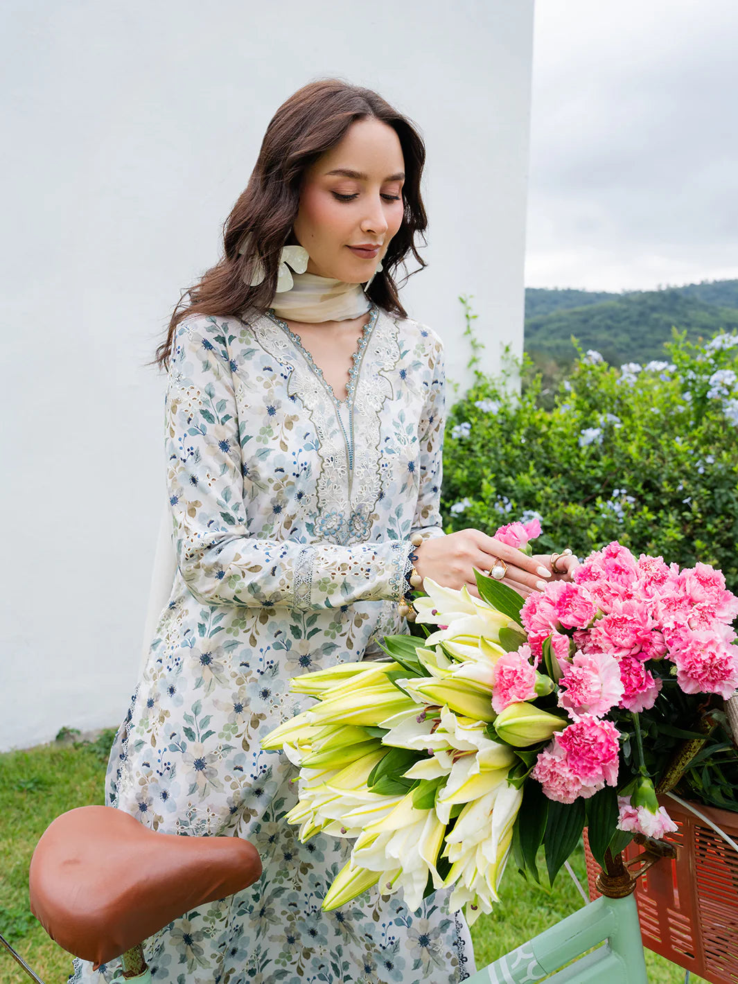 Izel –  Iraa Chicken Kari Lawn 3-Piece Unstitched Suit