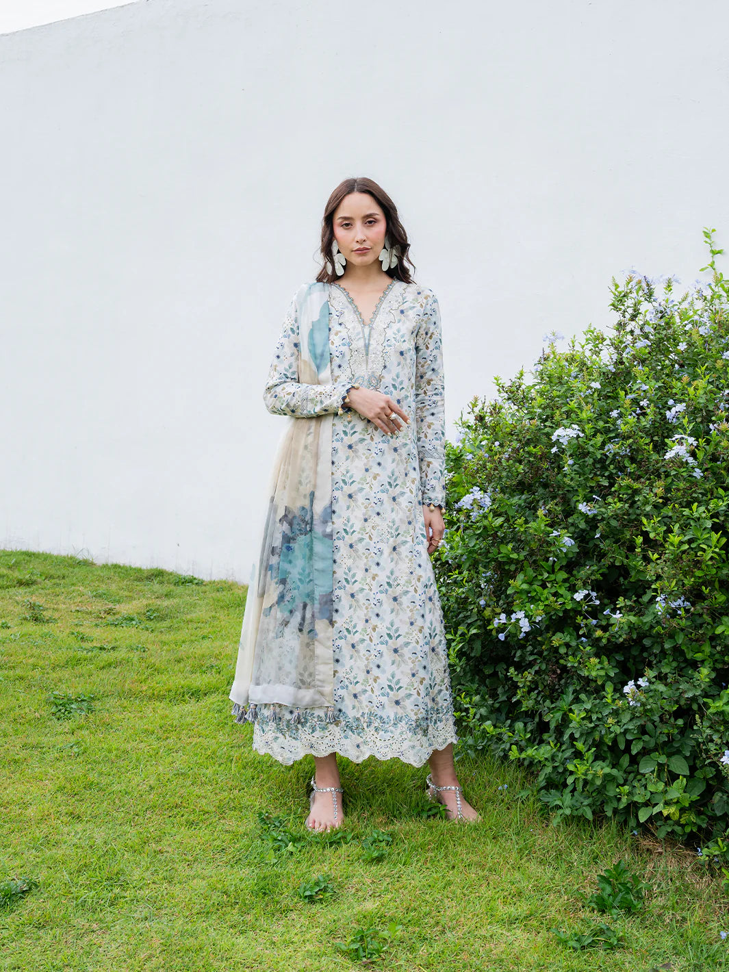 Izel –  Iraa Chicken Kari Lawn 3-Piece Unstitched Suit