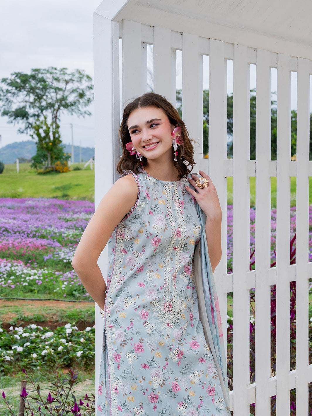 Izel – Noa Chicken Kari Lawn 3-Piece Unstitched Suit