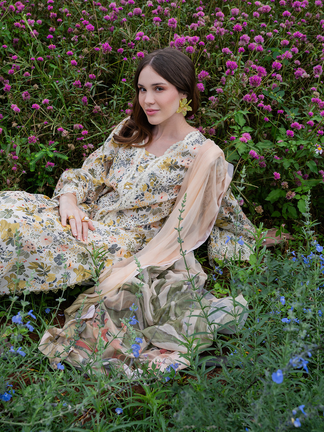 Izel – Orchid Chicken Kari Lawn 3-Piece Unstitched Suit