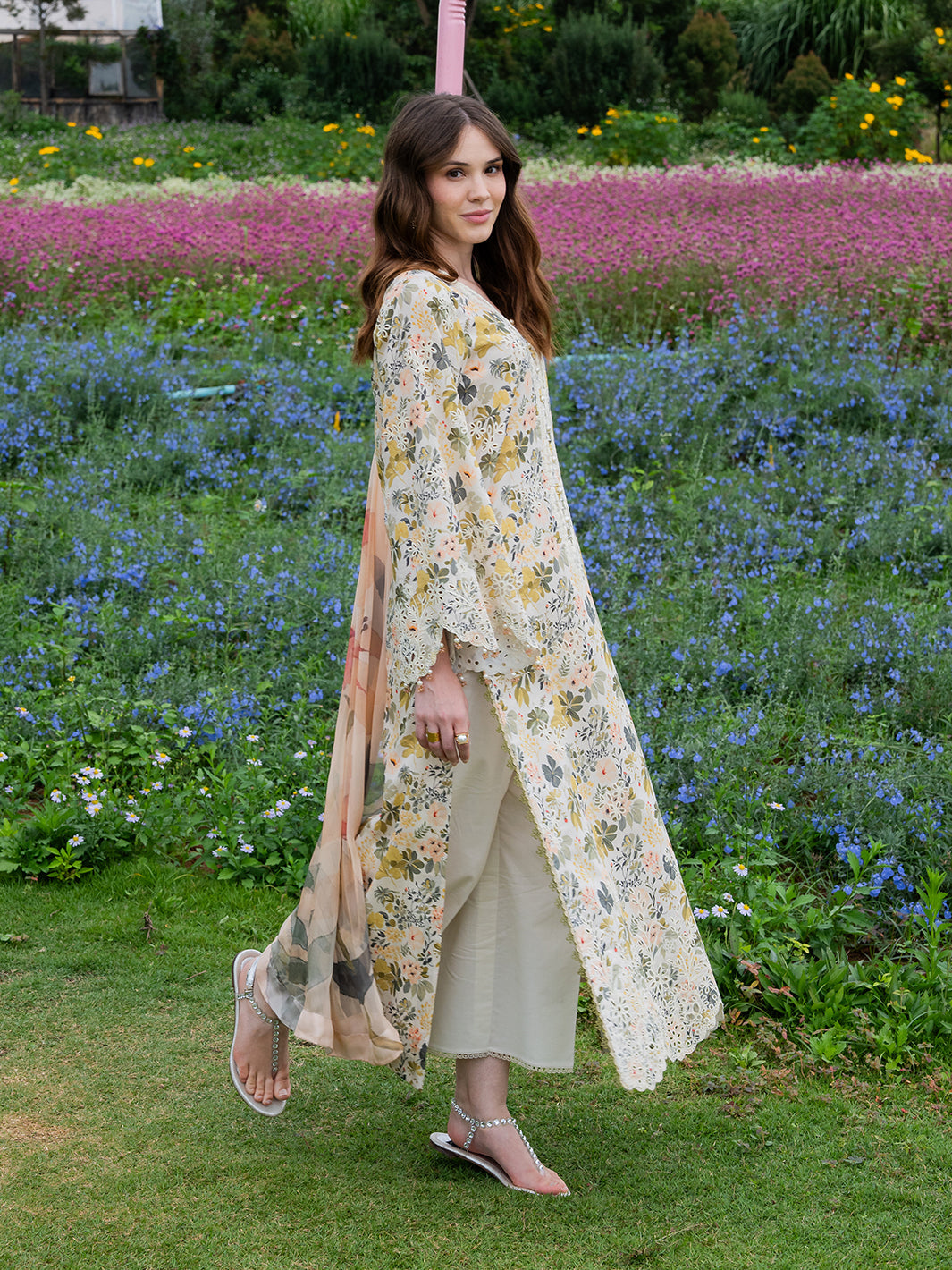 Izel – Orchid Chicken Kari Lawn 3-Piece Unstitched Suit