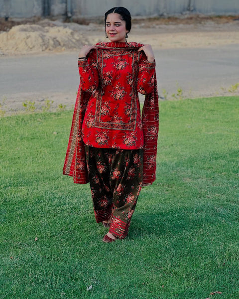 Uswa Zia Outfits Hit 3Pcs Printed Shirt Trouser Dupatta 000186