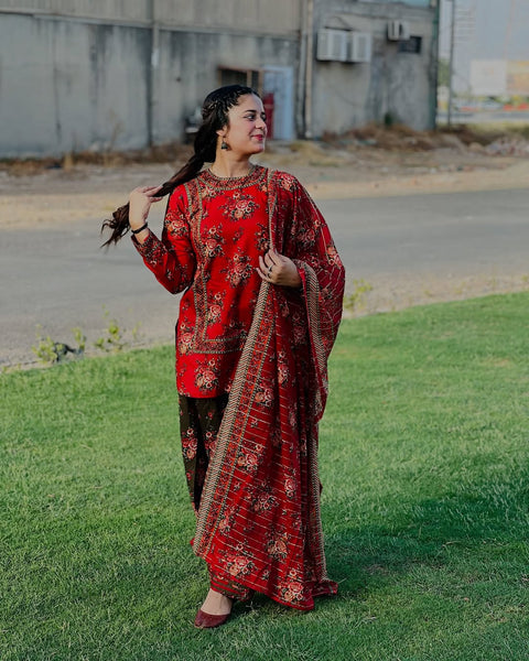 Uswa Zia Outfits Hit 3Pcs Printed Shirt Trouser Dupatta 000186
