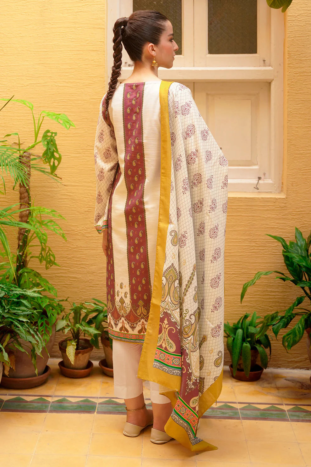 Zellbury Khaddar Collection 3Pc 100% Original  Stock 000825