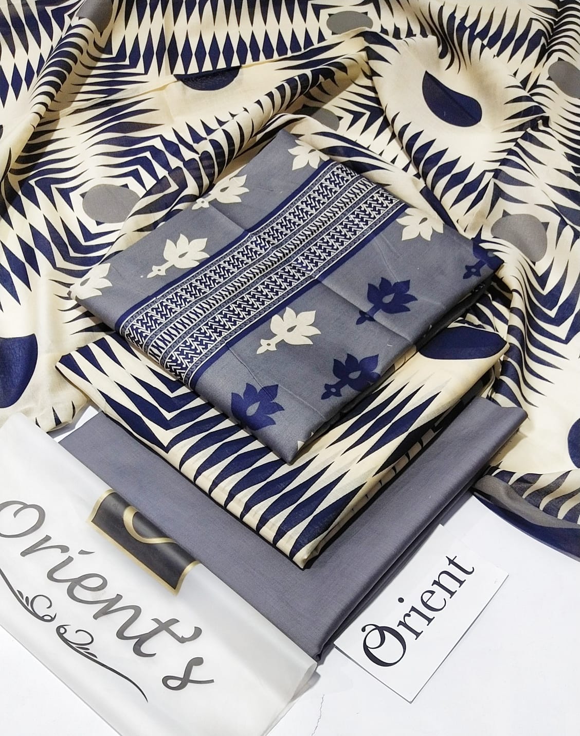 Orient Lawn 3Pcs Printed Shirt Trouser Dupatta P838.008