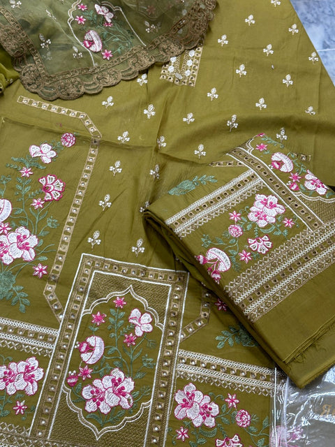 Gulle-Noor Embroidered Luxury Chikenkari 3 piece with Pure Cutwork Dupatta